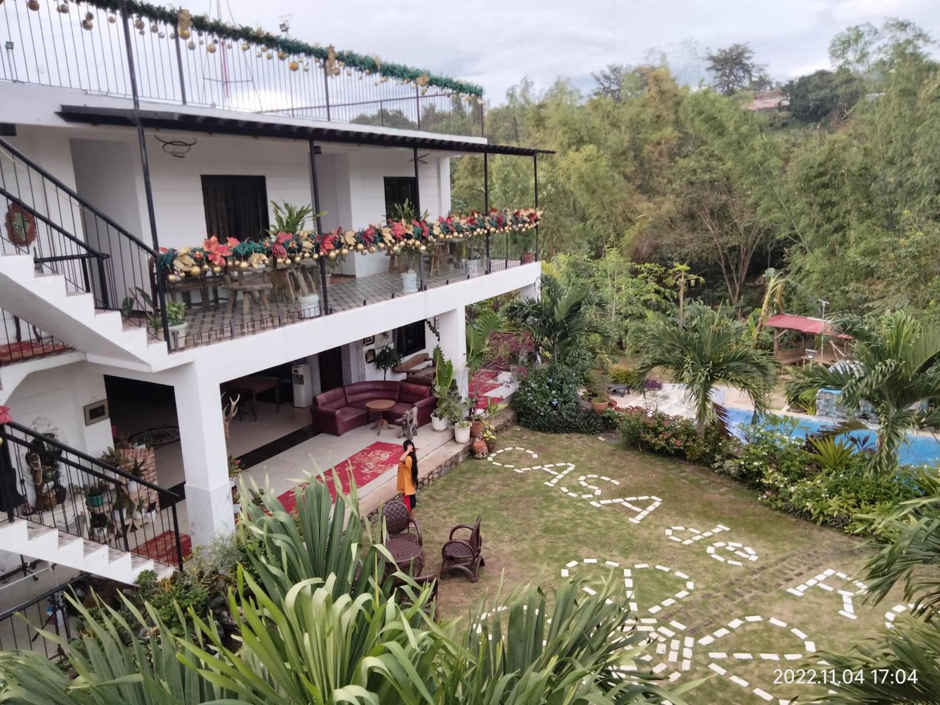 Balcony/Terrace in Casa de Robles Tanay Rizal
