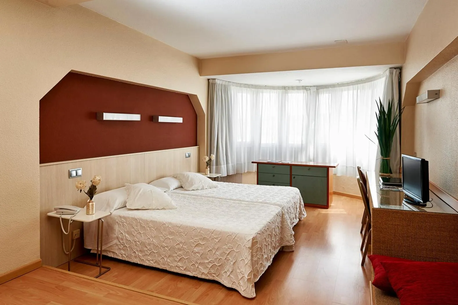 Photo of the whole room, Bed in Hotel Alaiz