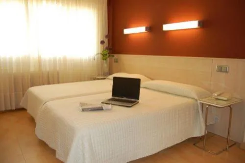 Photo of the whole room, Bed in Hotel Alaiz