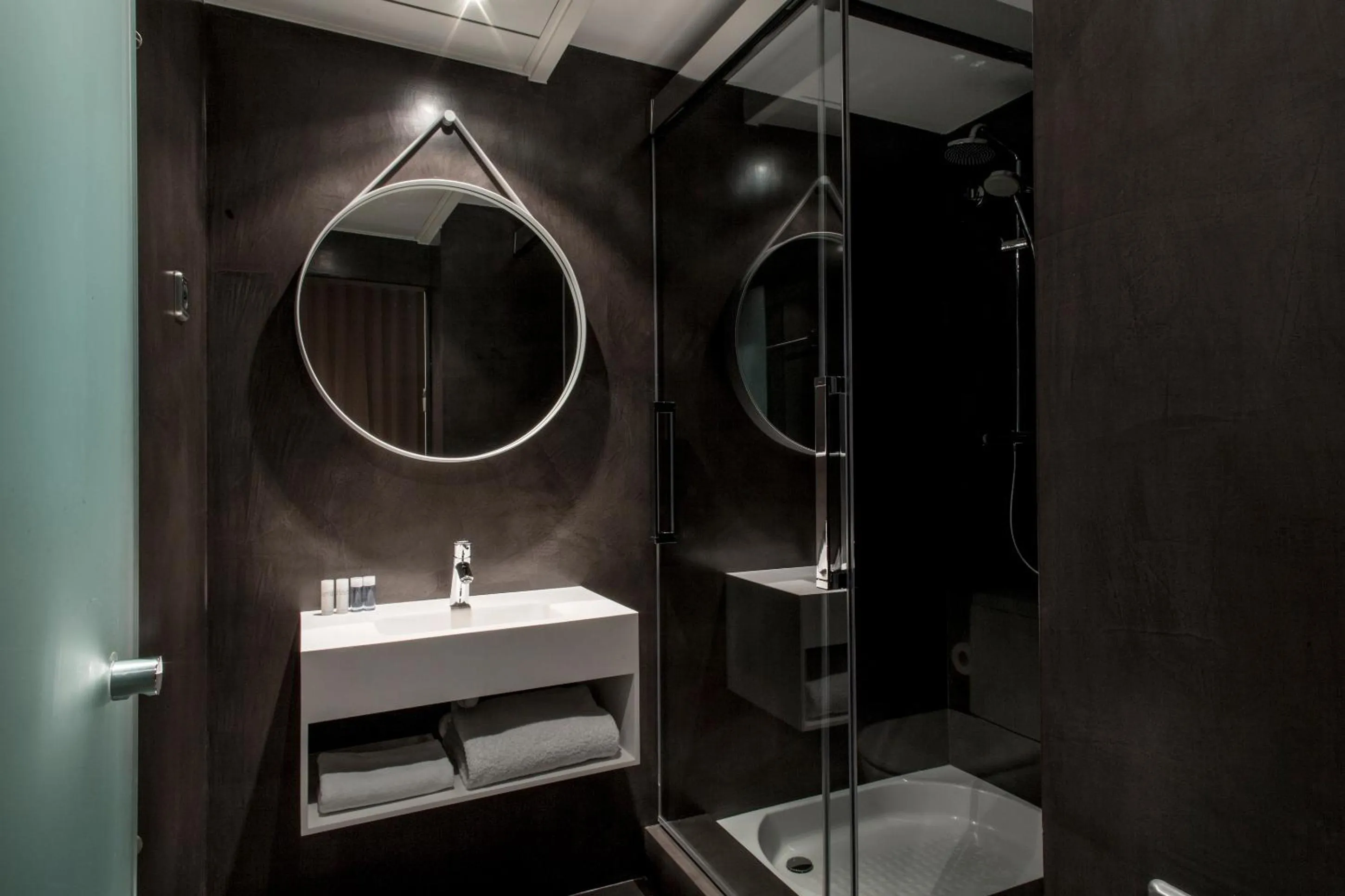 Bathroom in Aparthotel Allada 3*