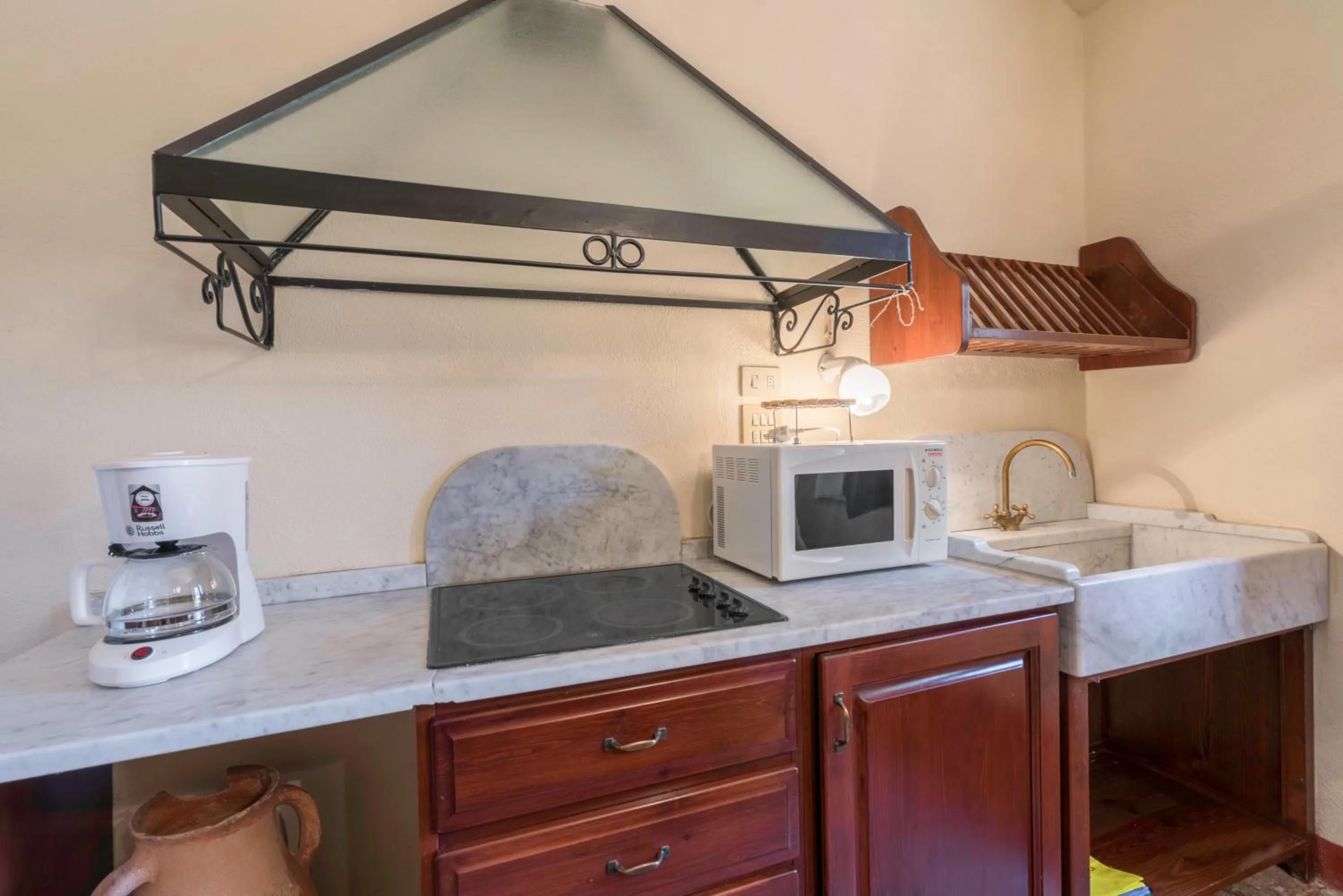 kitchen in Santo Pietro Resort