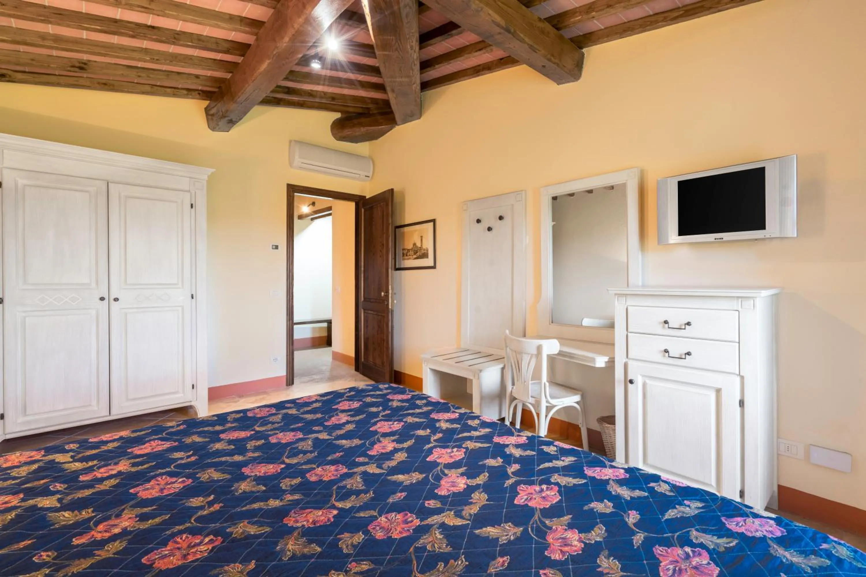 Bedroom in Santo Pietro Resort