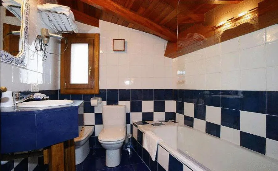 Bathroom in Gran Hotel Rural Cela