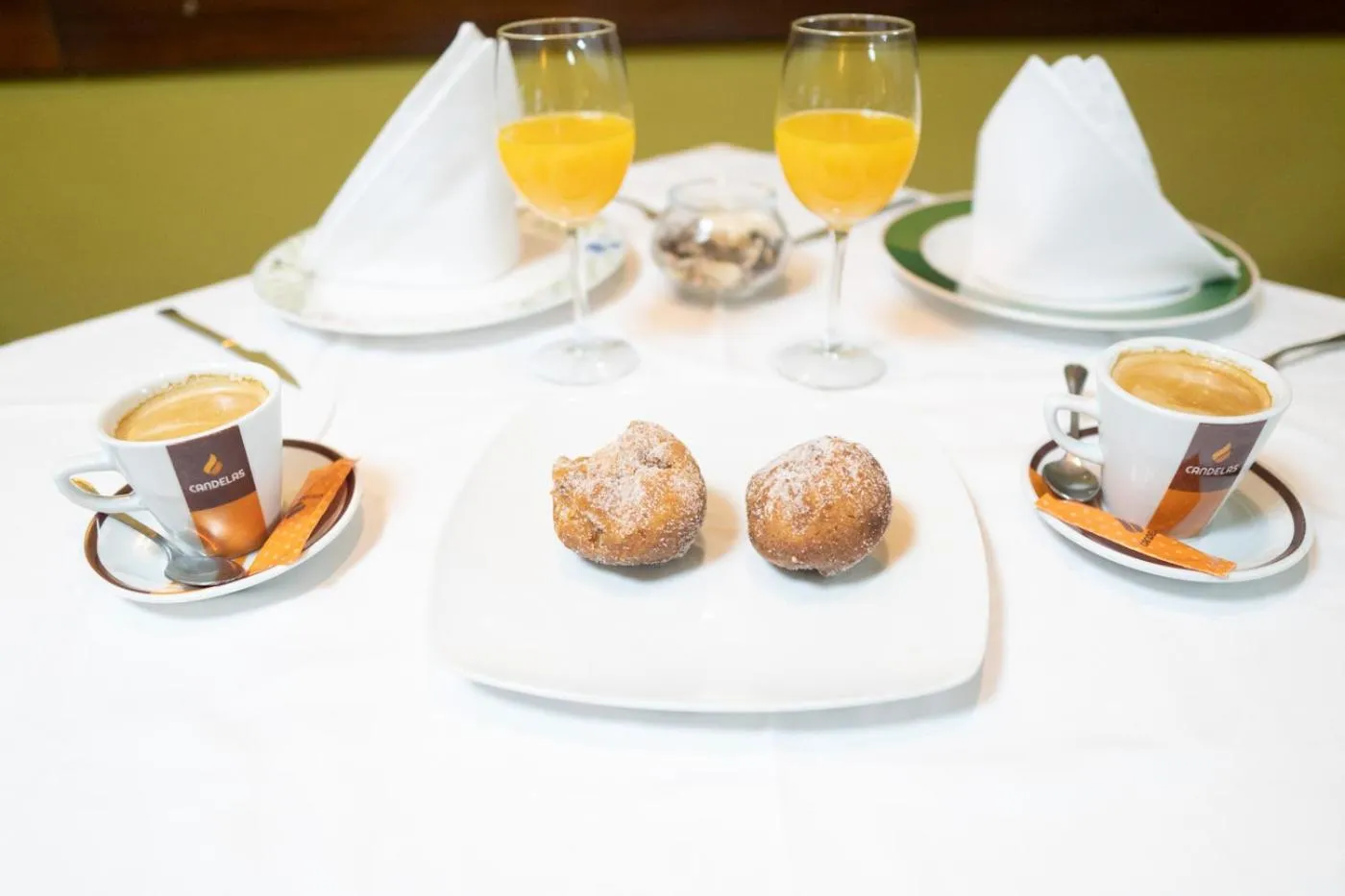 Food and drinks in Gran Hotel Rural Cela