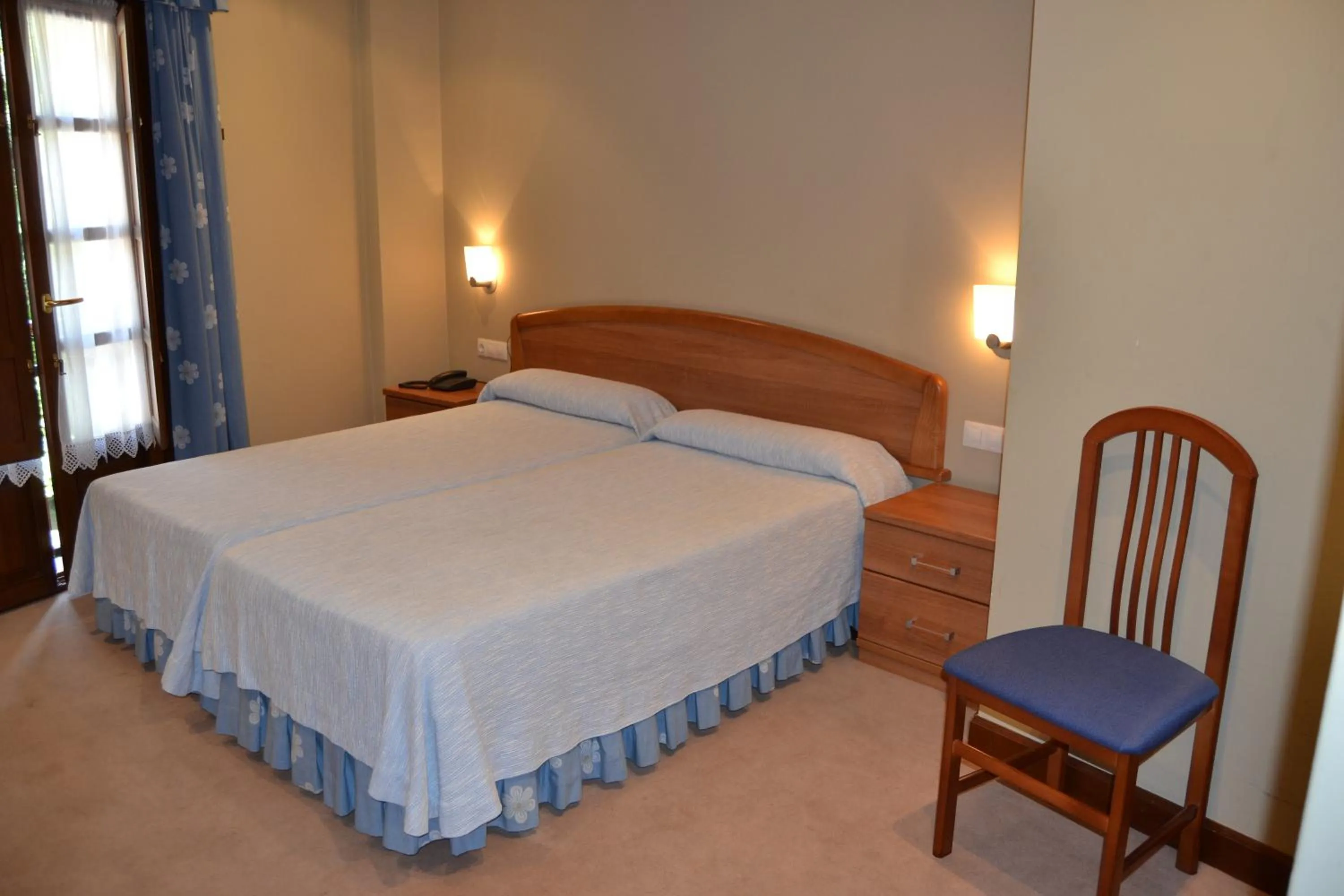 Photo of the whole room, Bed in Gran Hotel Rural Cela