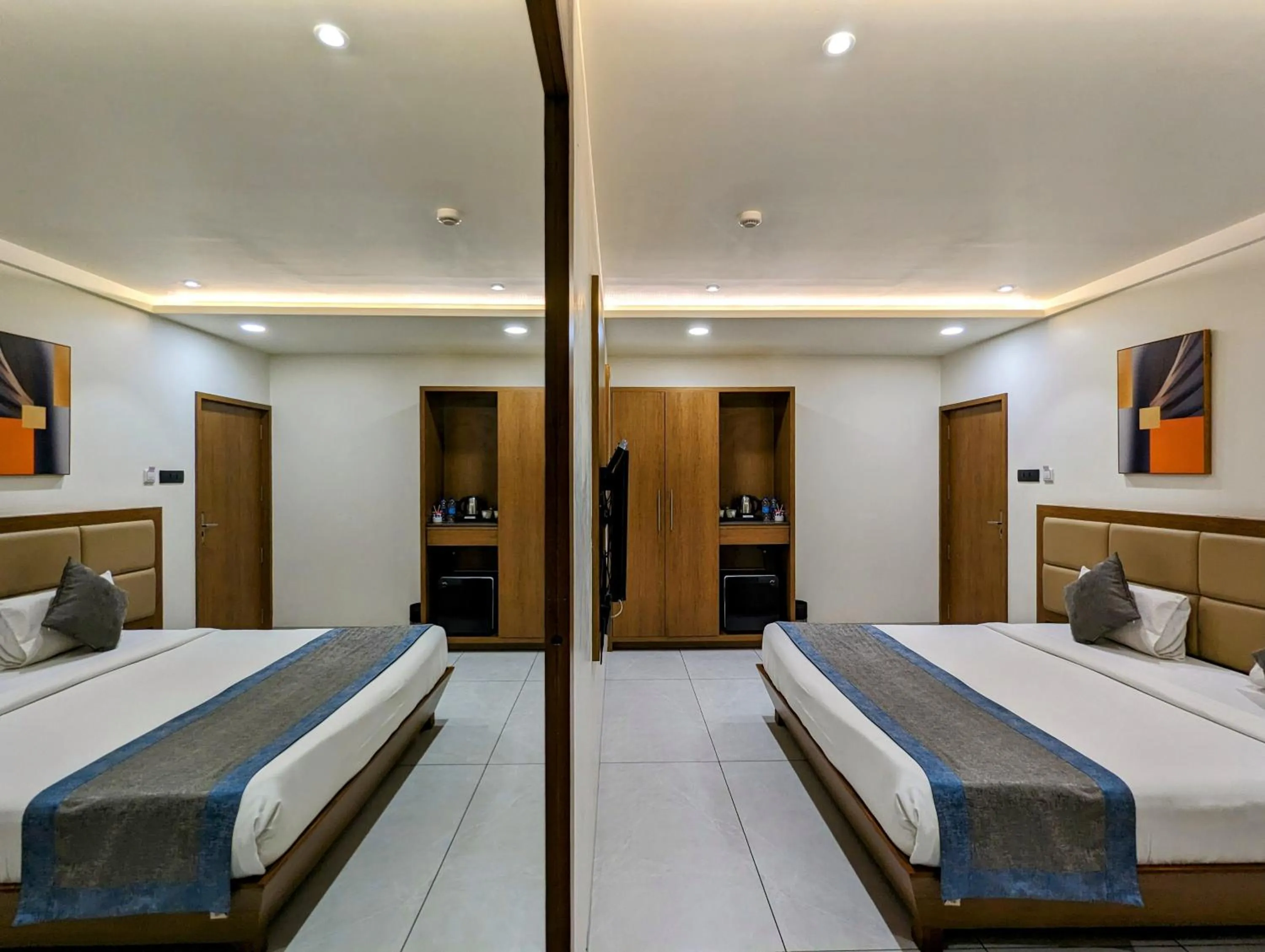 Bed in Hotel Red Chillee Restro