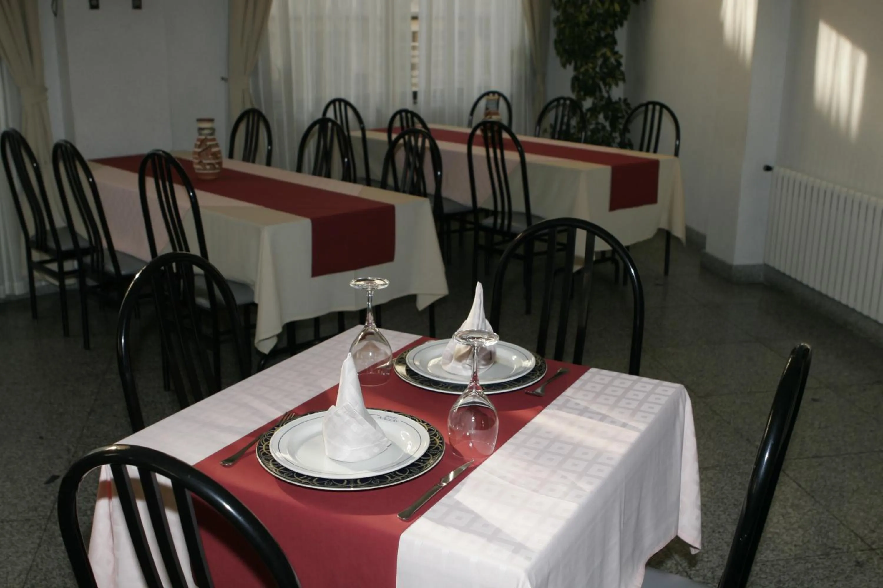 Restaurant/places to eat in Hotel Xallas