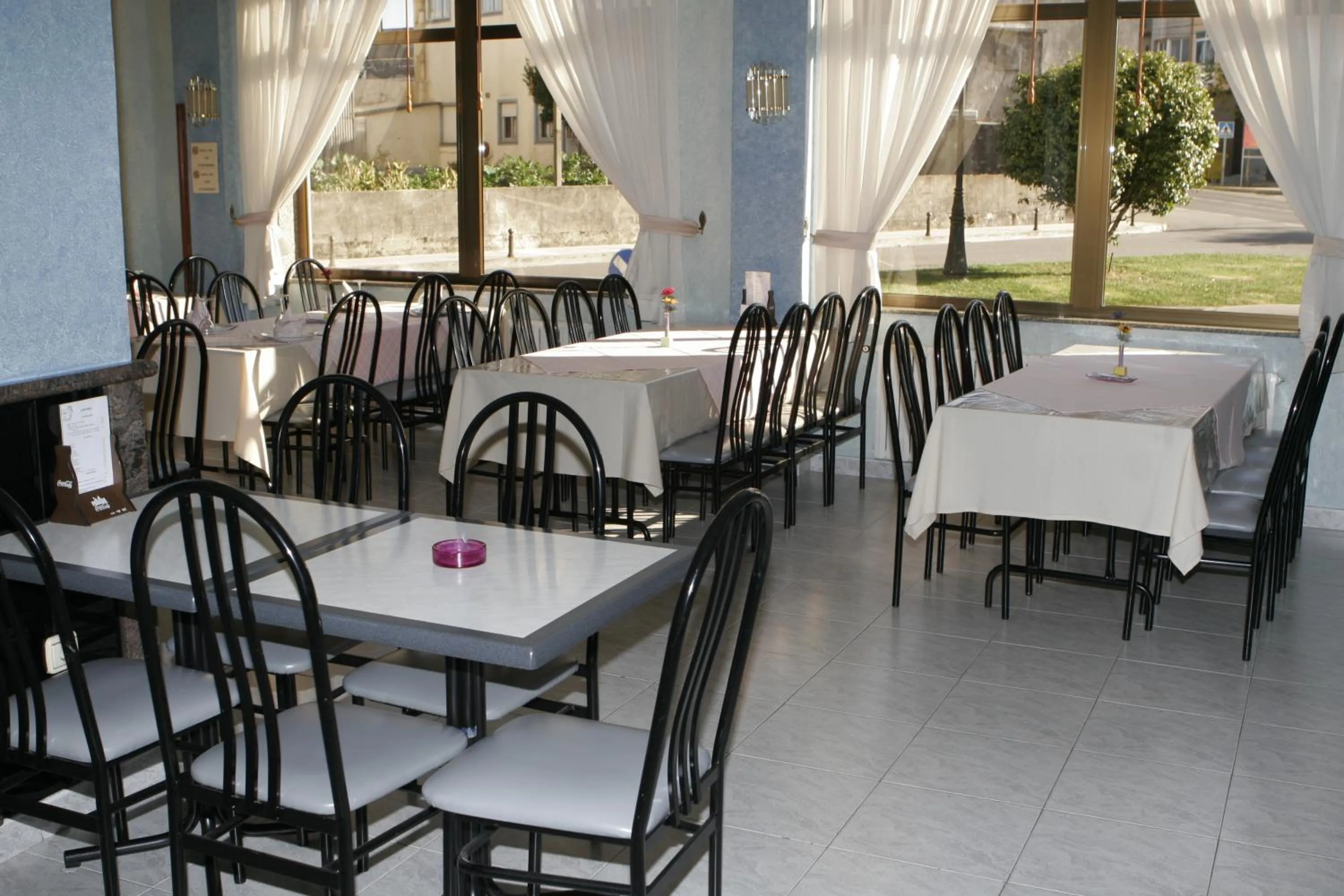 Restaurant/places to eat in Hotel Xallas