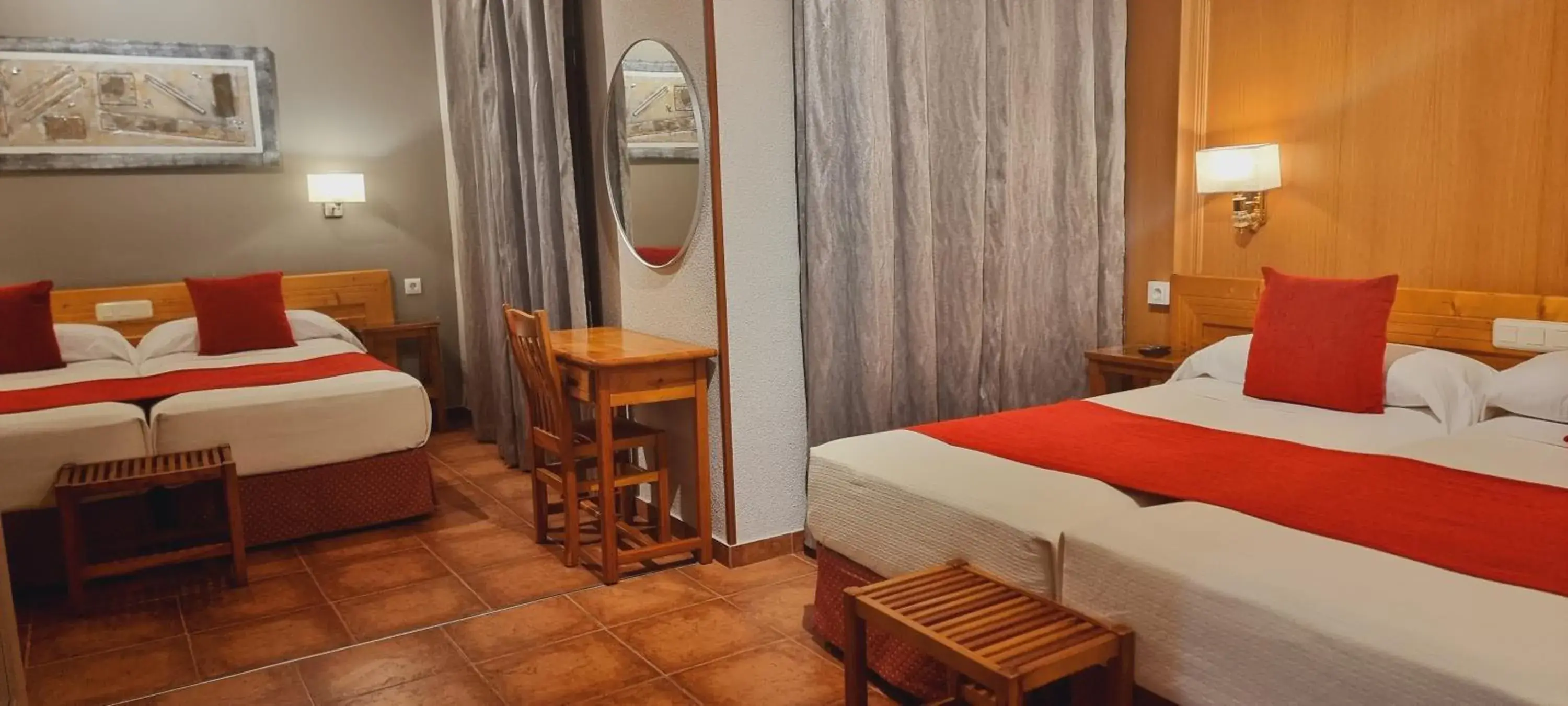 Family Room (4 Adults) in Hotel Real De Toledo Family Room (4 Adults) in Hotel Real De Toledo