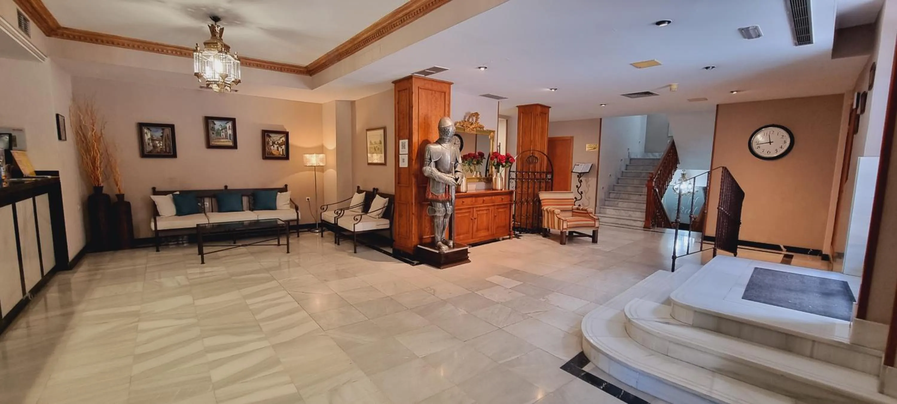 Lobby or reception, Bed in Hotel Real De Toledo