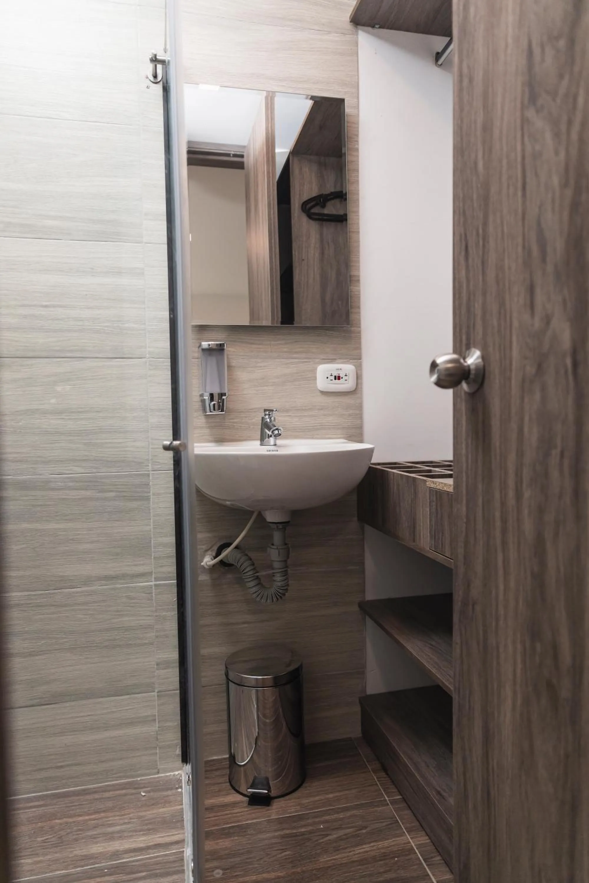 Shower in Hotel Boutique Business Center