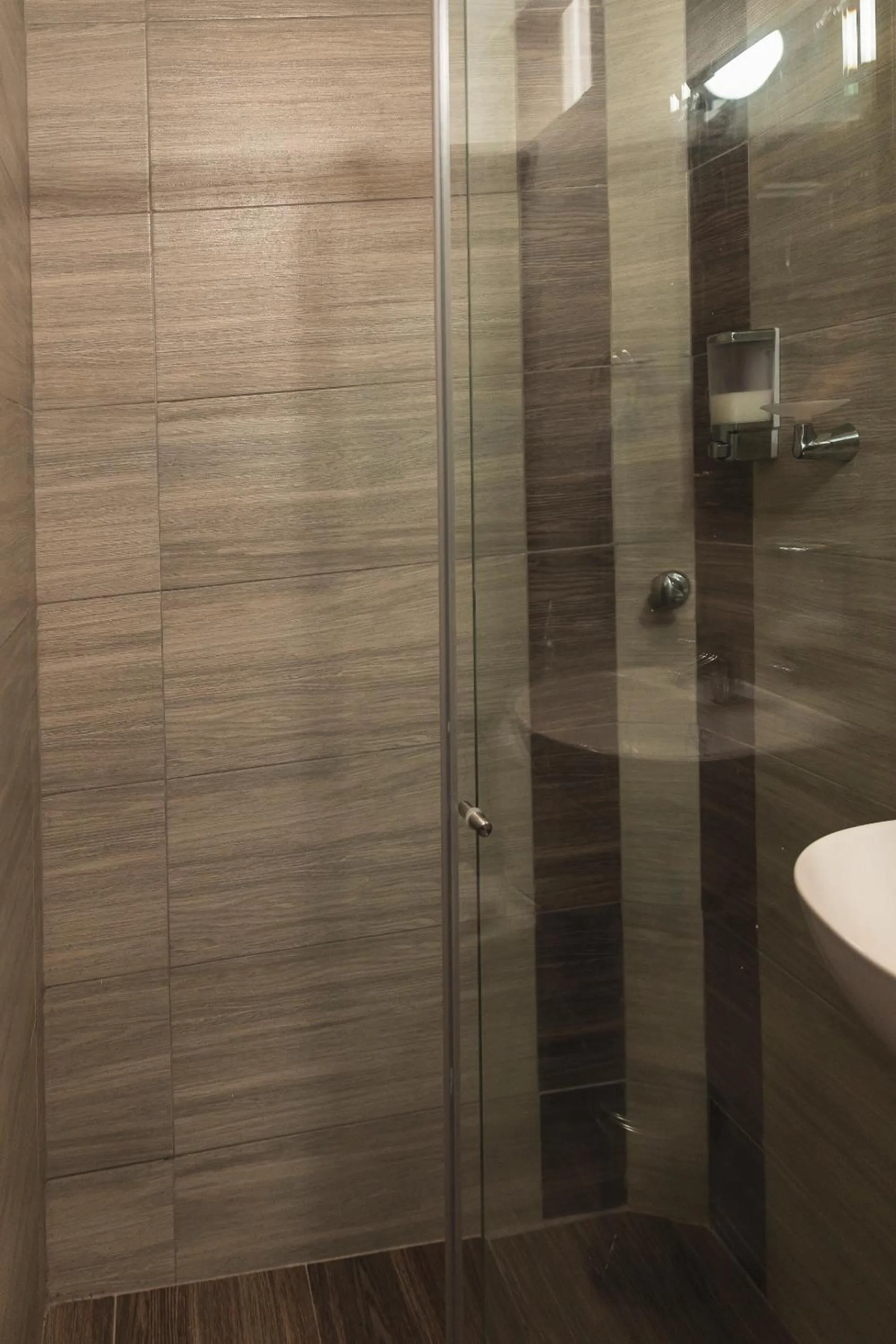 Shower in Hotel Boutique Business Center