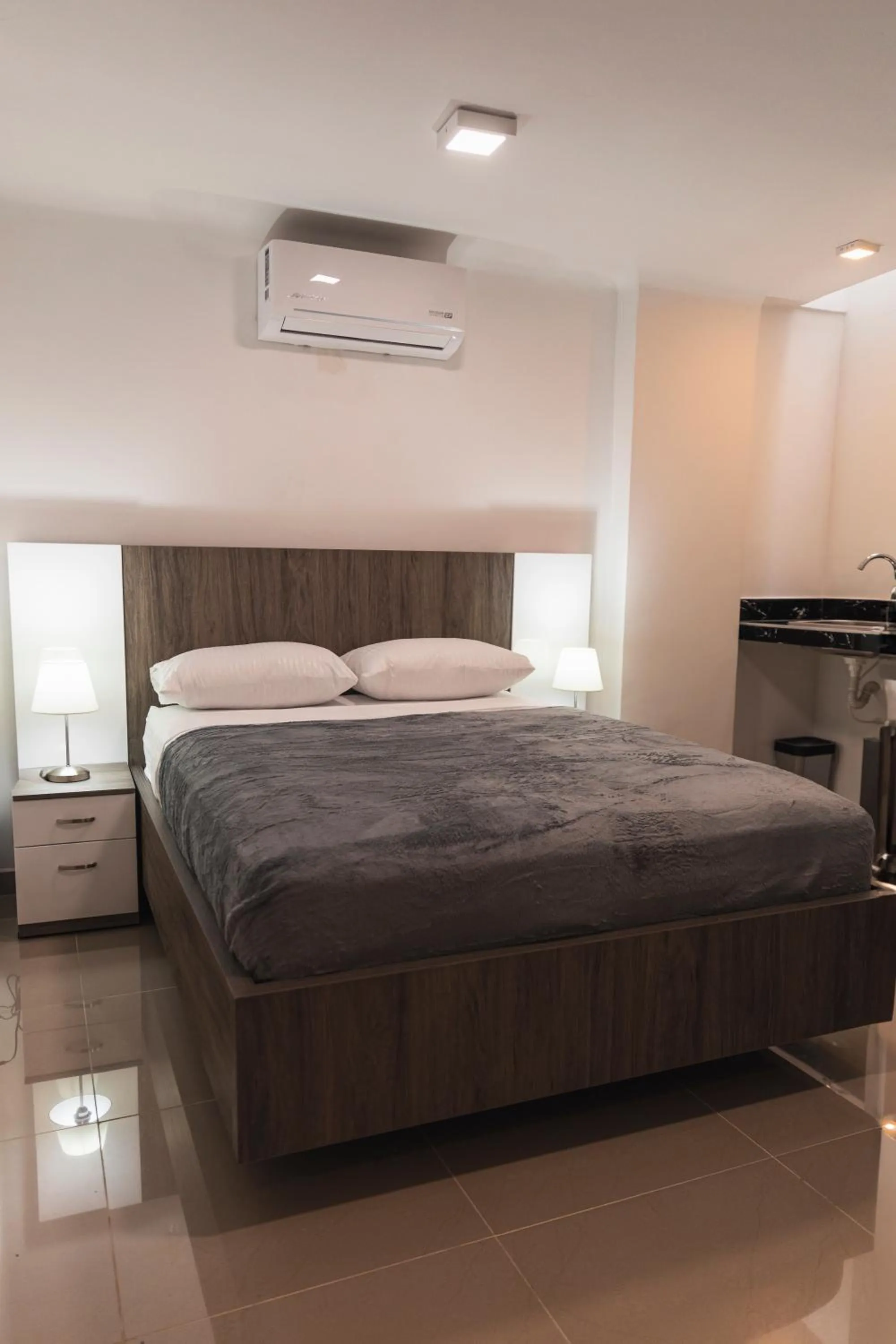 Photo of the whole room, Bed in Hotel Boutique Business Center