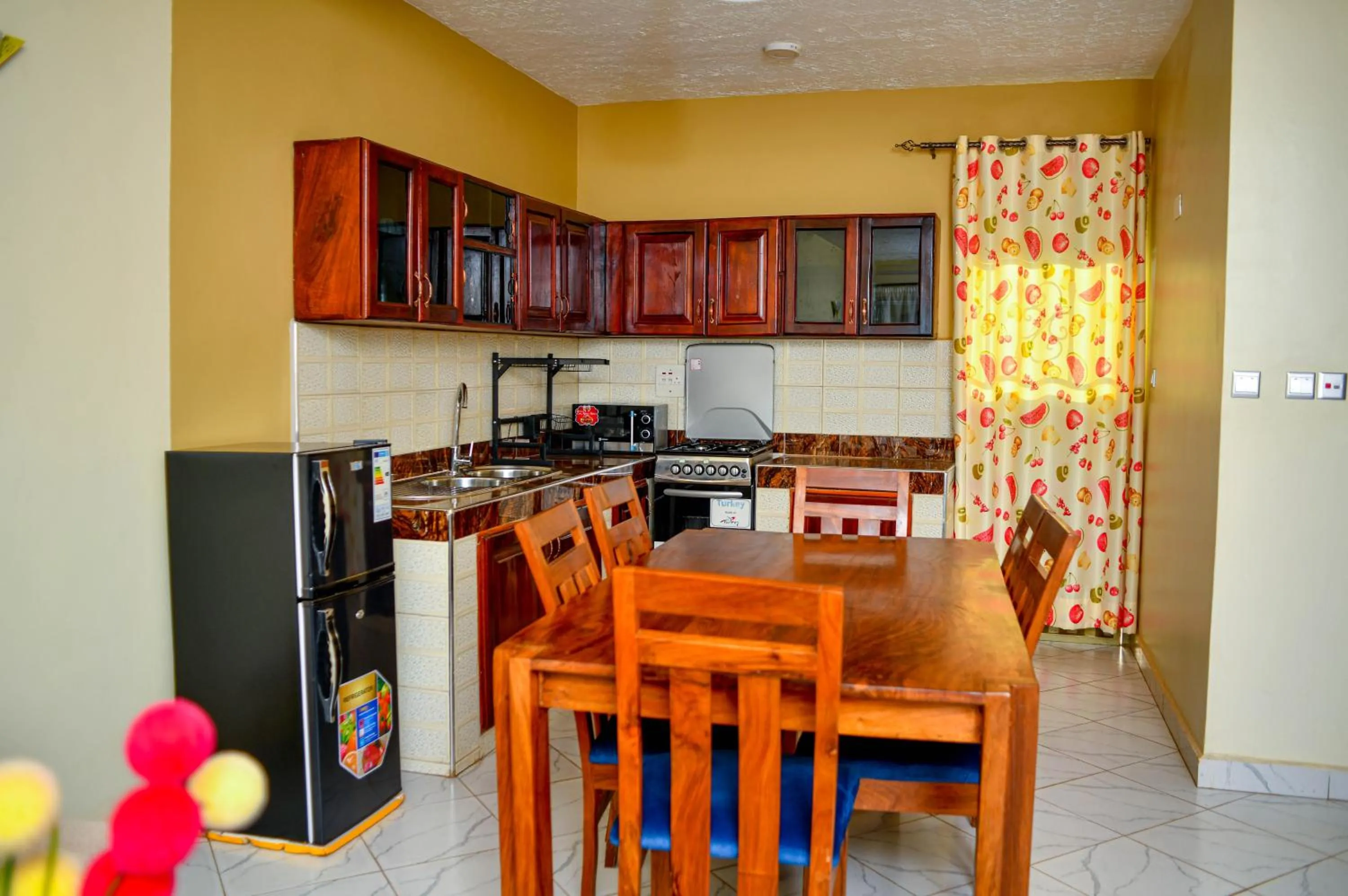 Kitchen or kitchenette in Peace of Mind Suites