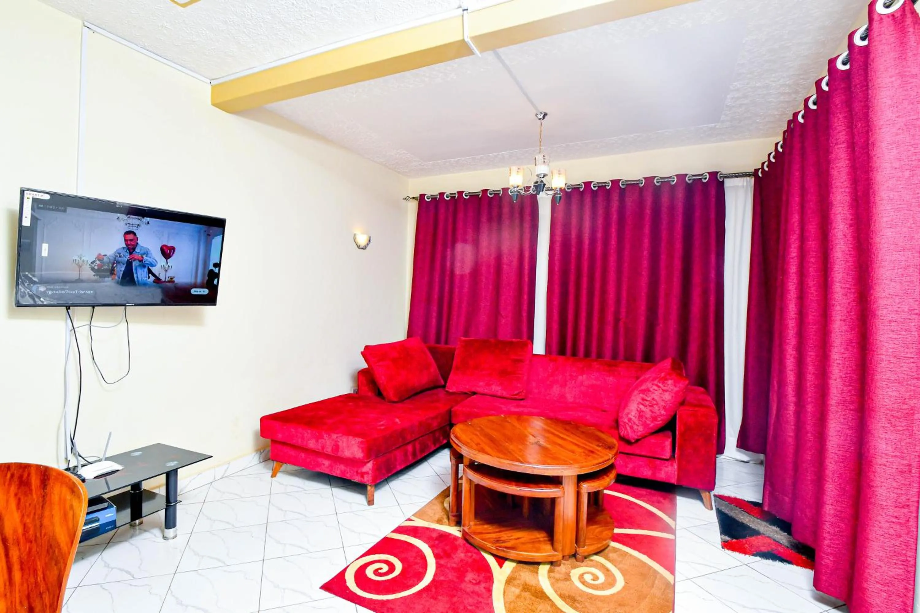 Communal lounge/ TV room in Peace of Mind Suites