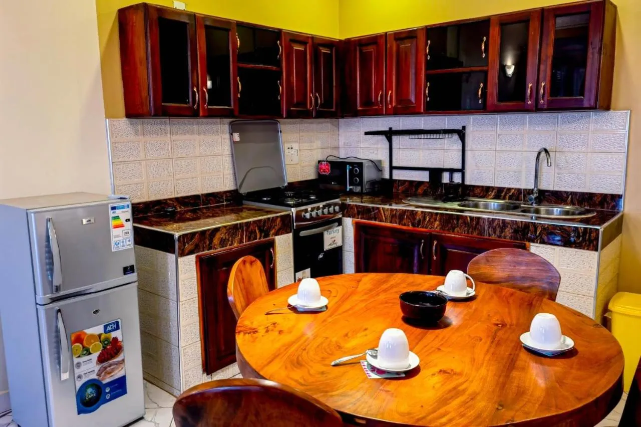 Kitchen or kitchenette in Peace of Mind Suites