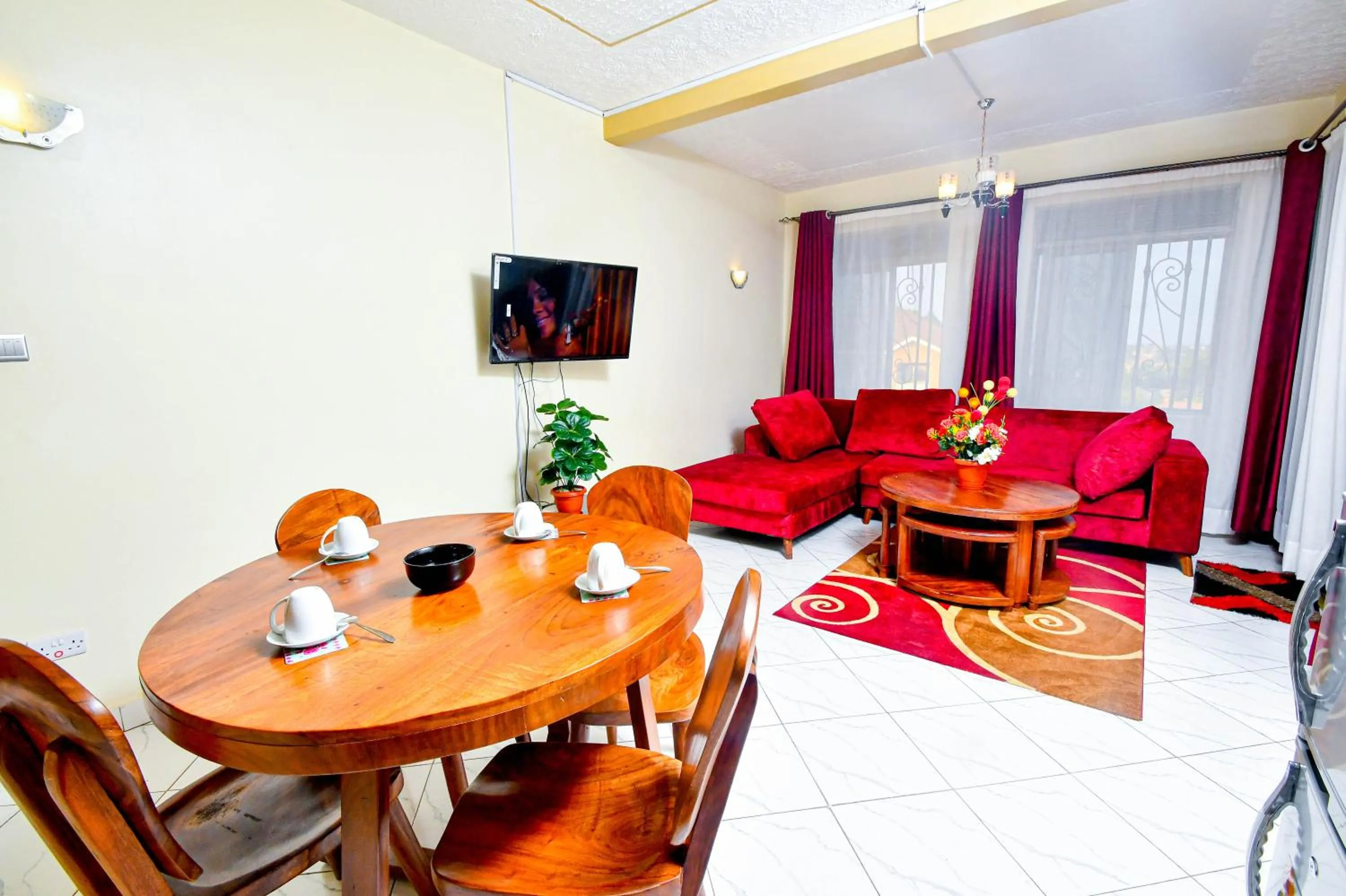 Communal lounge/ TV room in Peace of Mind Suites