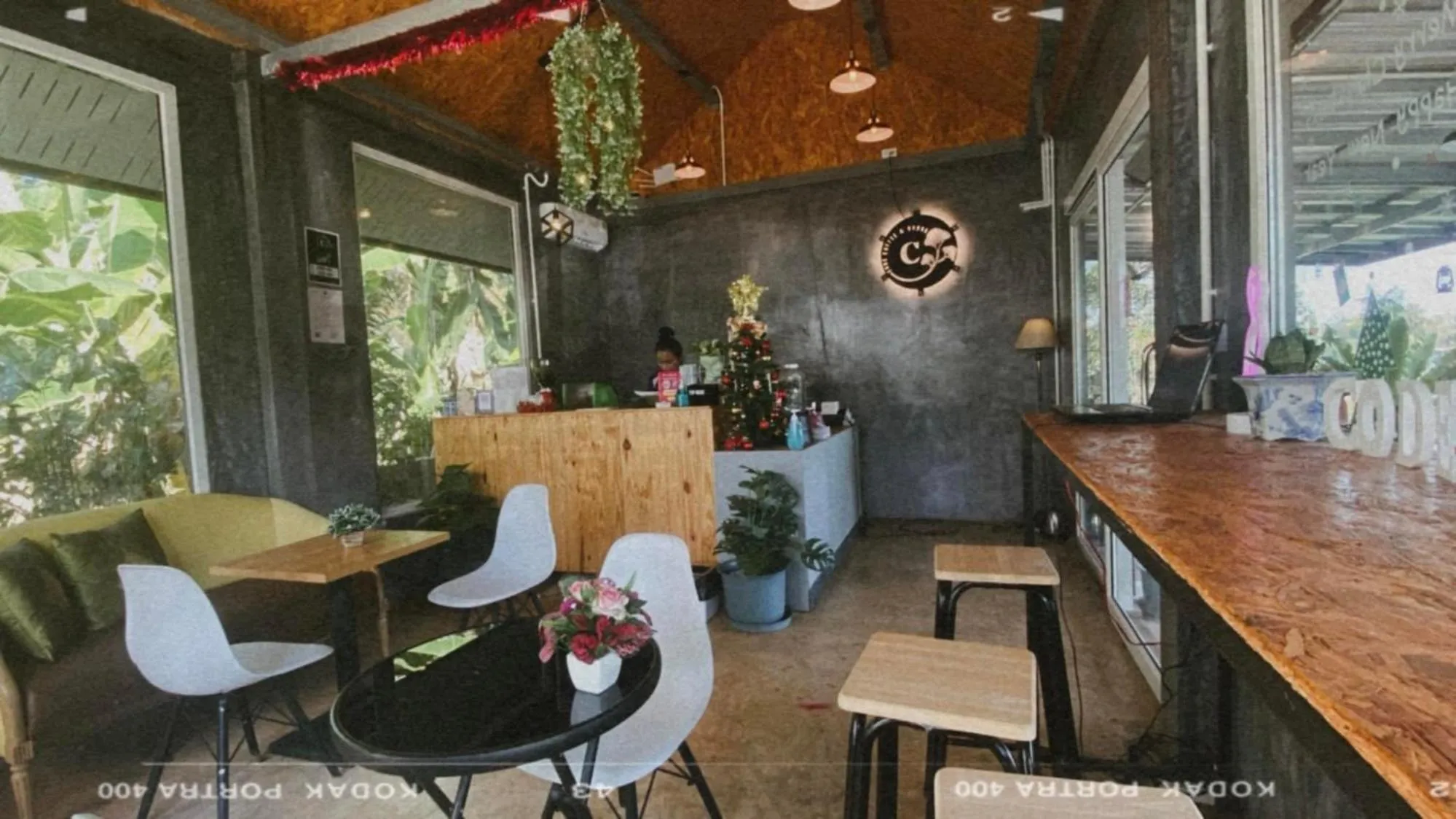 Restaurant/places to eat in C-Code Resort