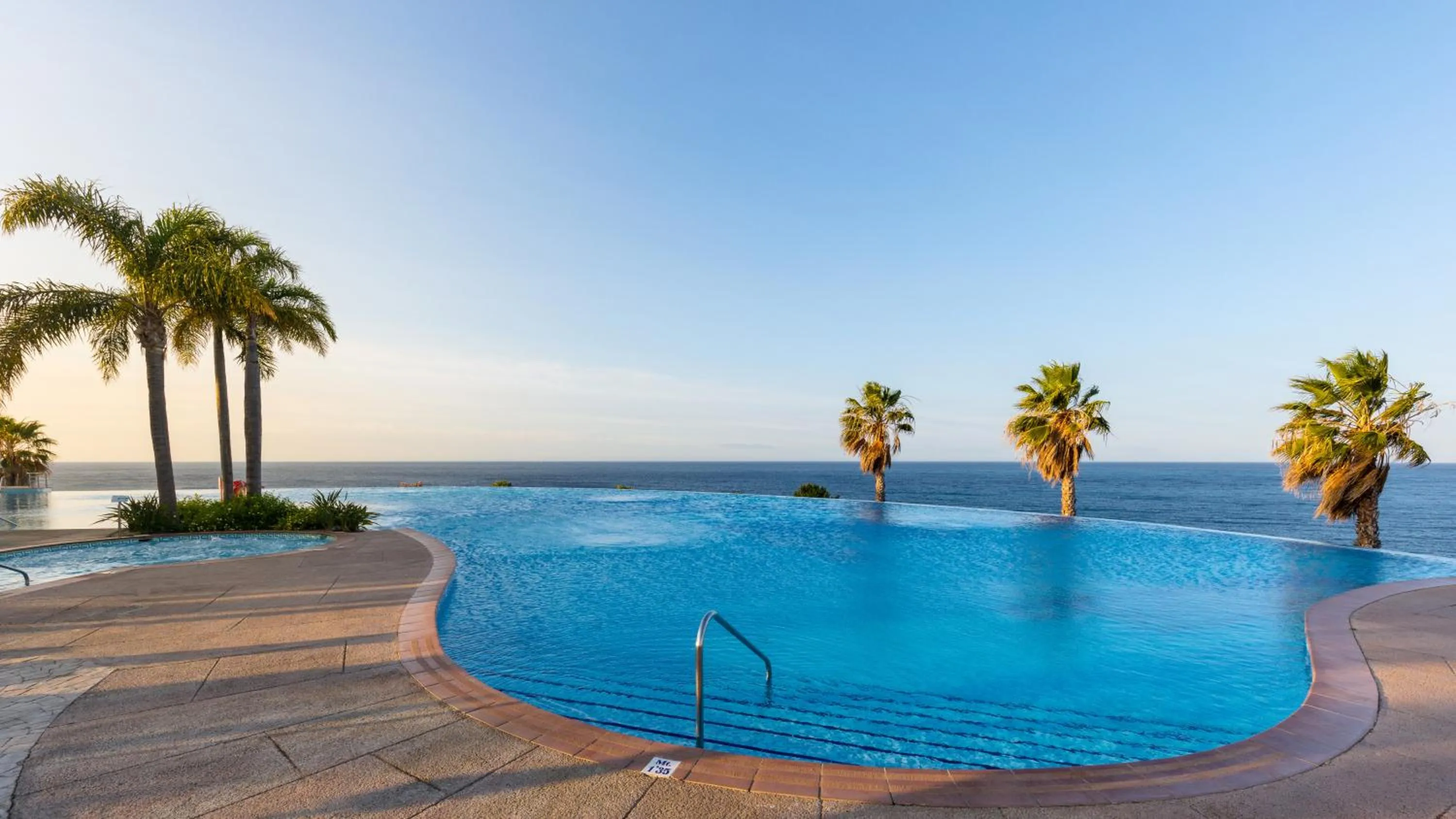 Swimming pool in Playacálida
