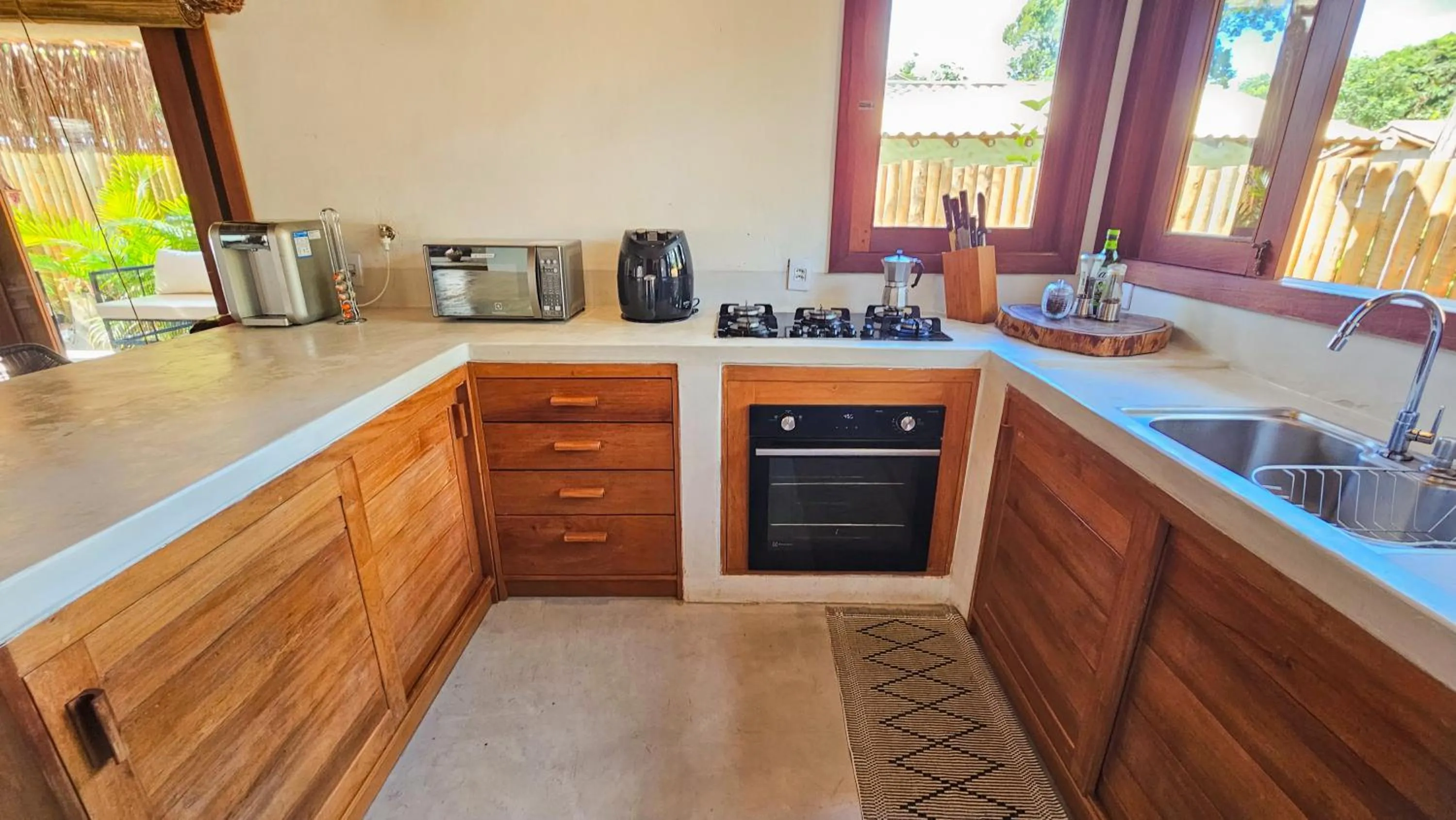 kitchen in Villa Mediterrâneo Trancoso