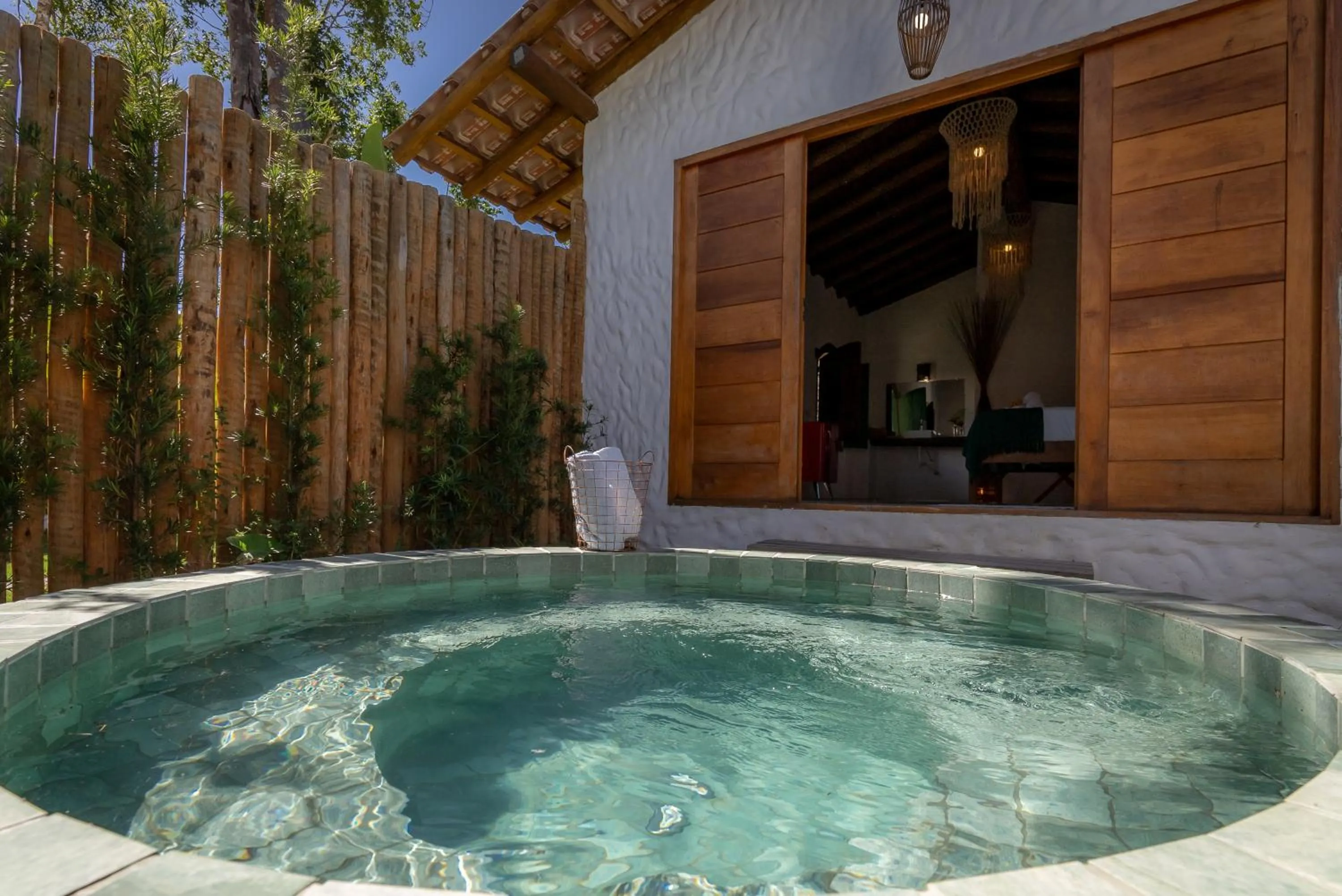 Hot Spring Bath in Villa Mediterrâneo Trancoso