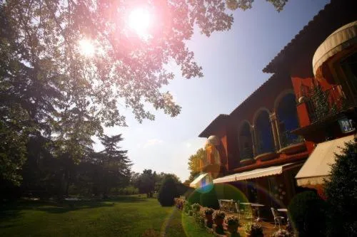 Property building in Hotel Torre Marti