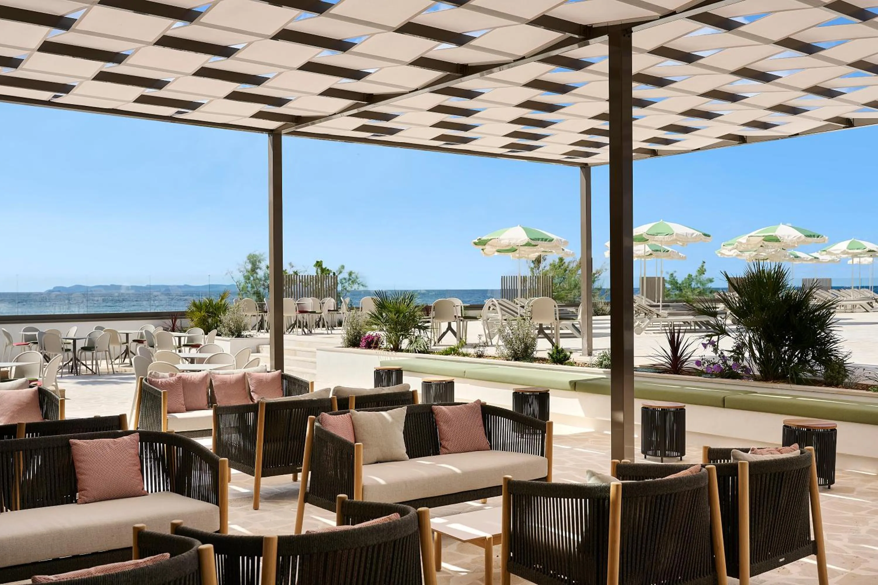 Lounge or bar in Iberostar Selection Es Trenc -New Opening-