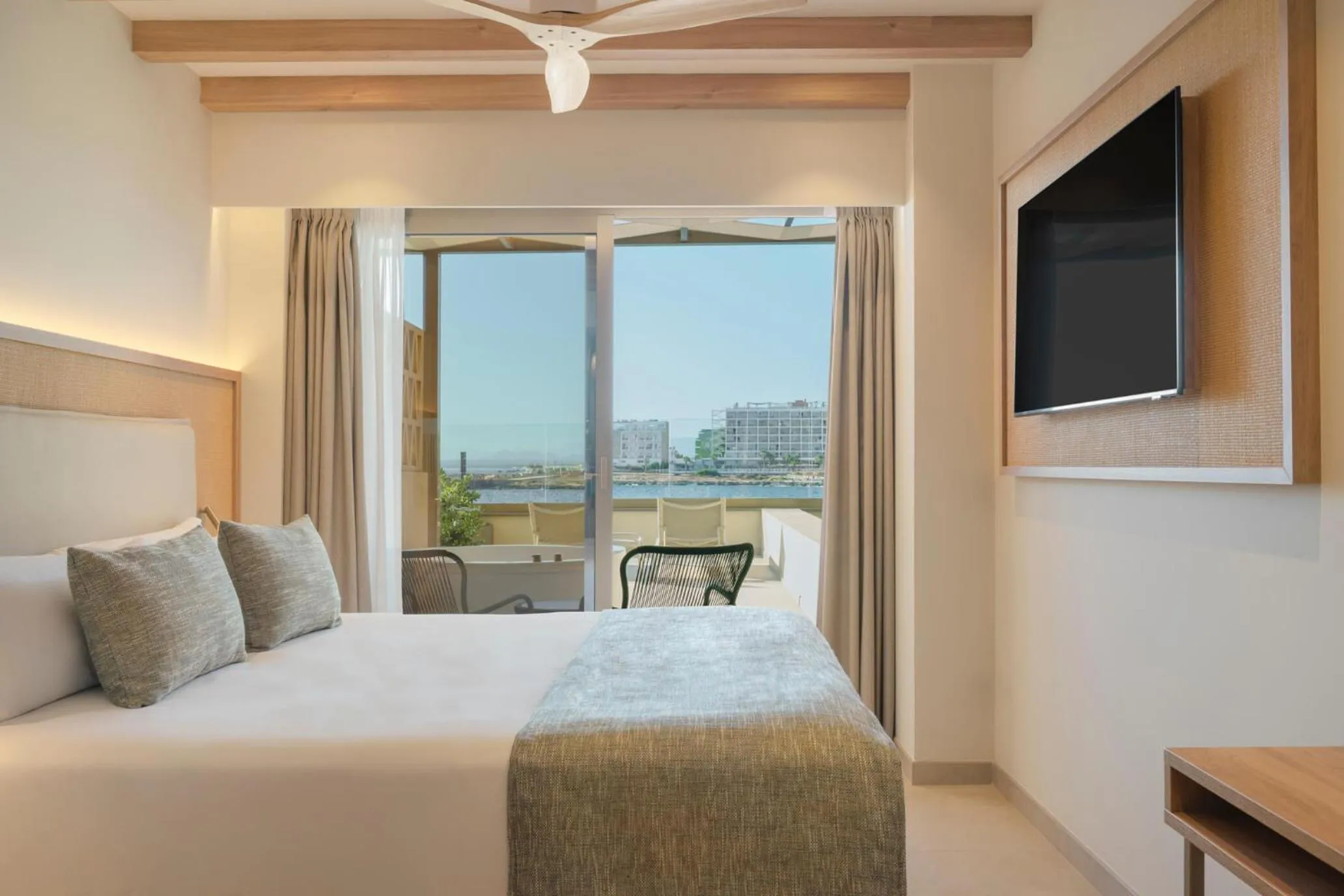 Bedroom, Bed in Iberostar Selection Es Trenc