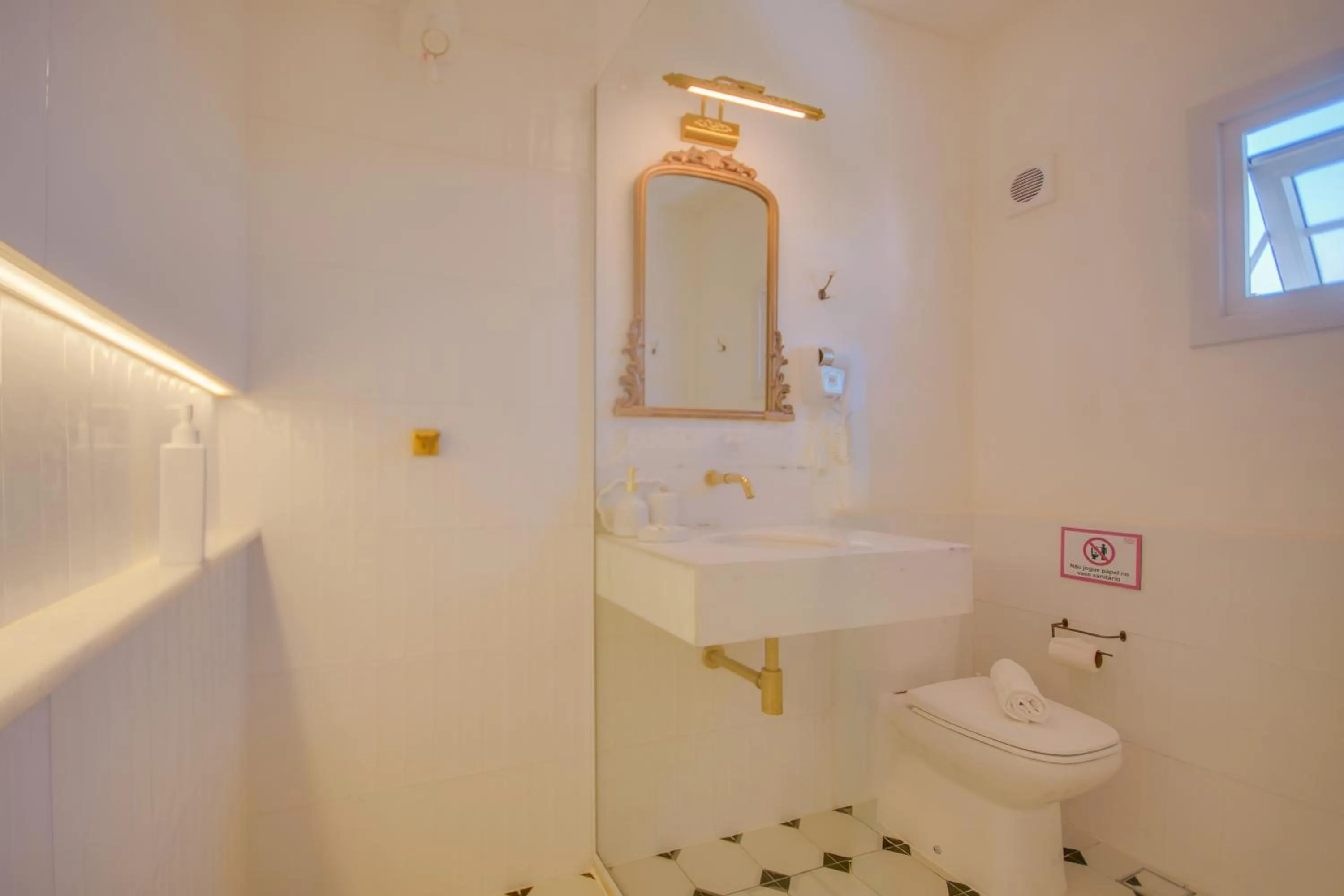 Bathroom in Elsi Pousada