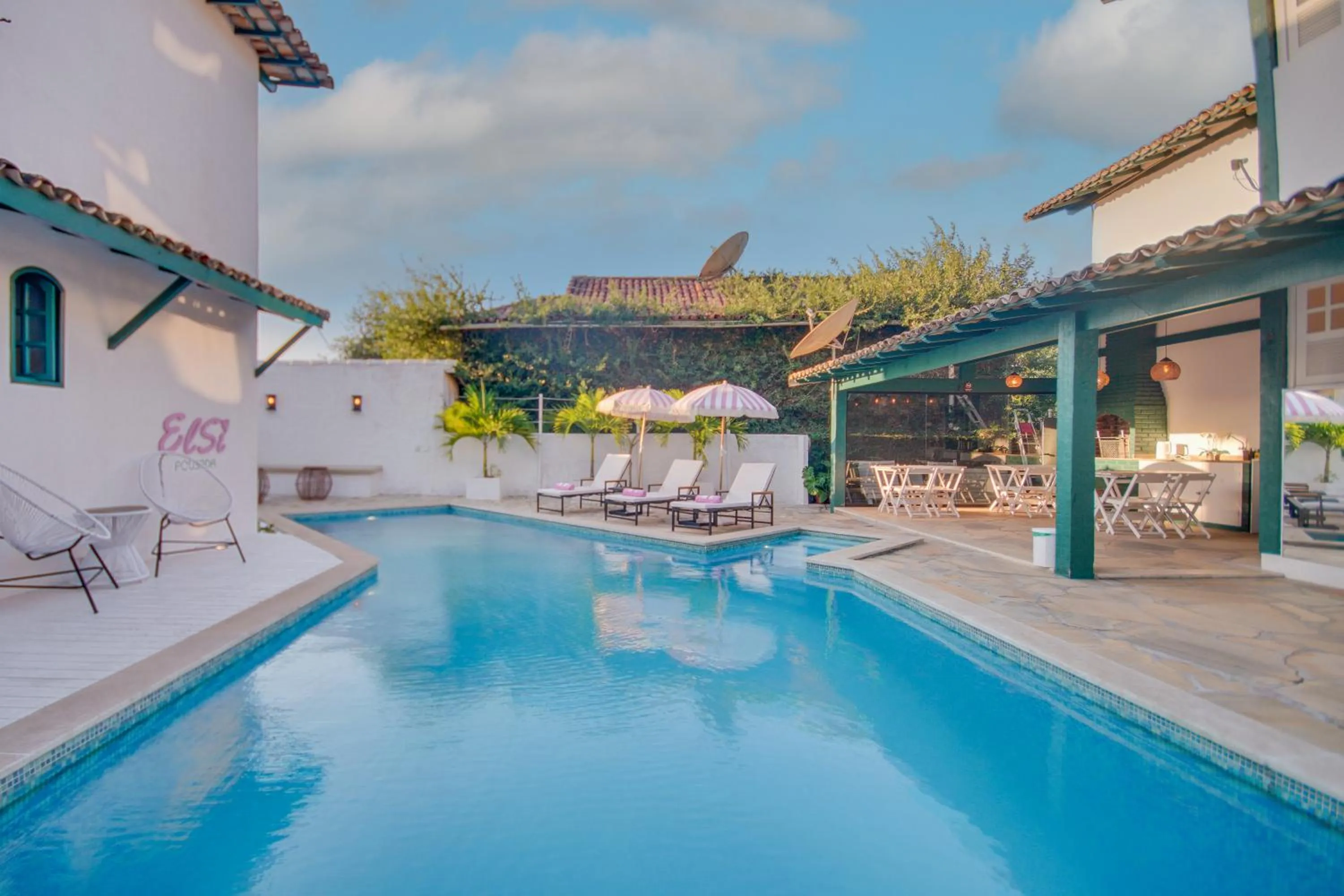 Property building in Elsi Pousada