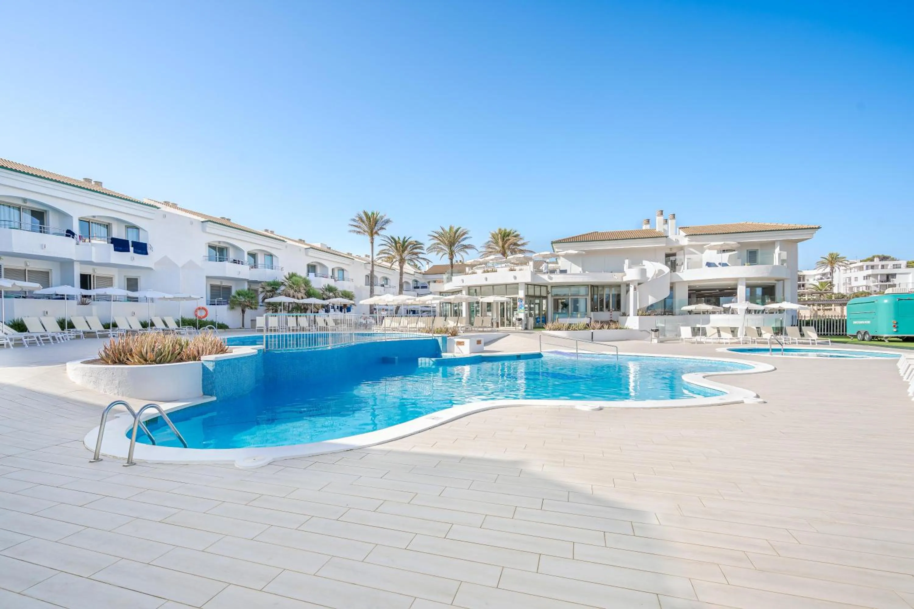 Swimming pool in THB Guya Playa