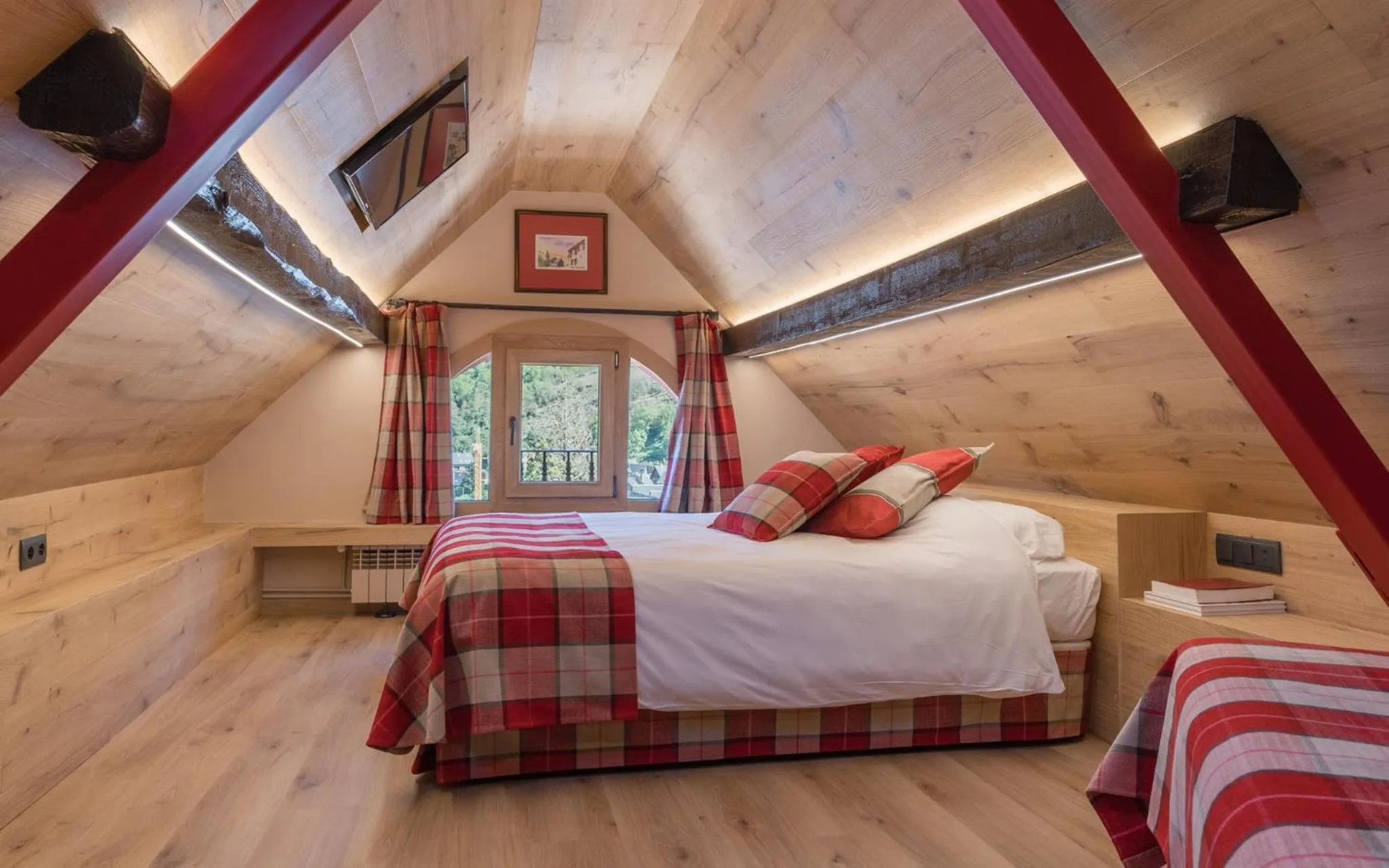 Photo of the whole room, Bed in Hotel Aran La Abuela