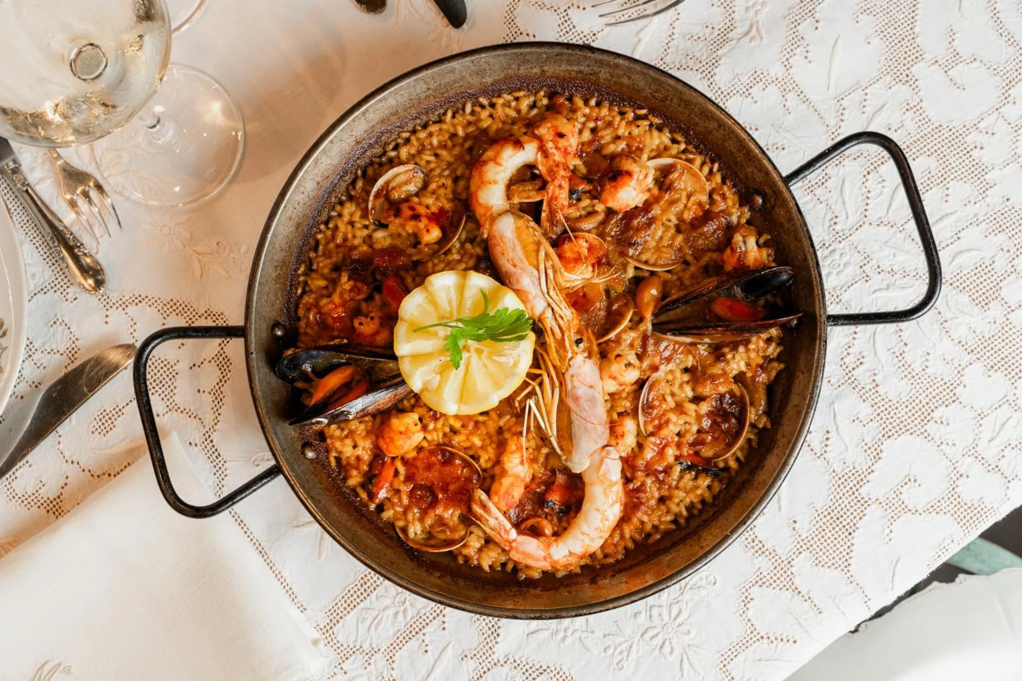 Restaurant/places to eat in Hotel Aran La Abuela