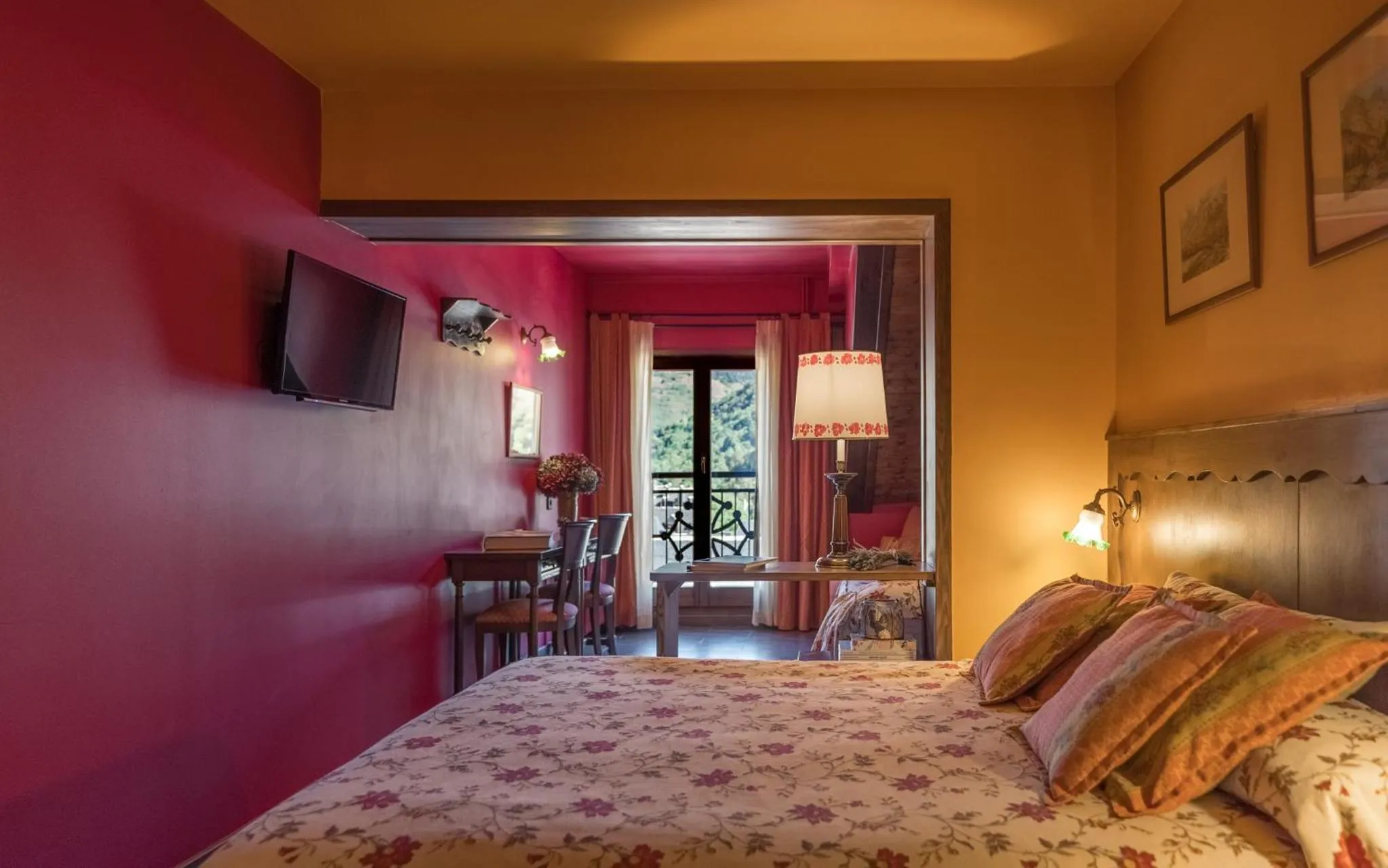 Bed in Hotel Aran La Abuela