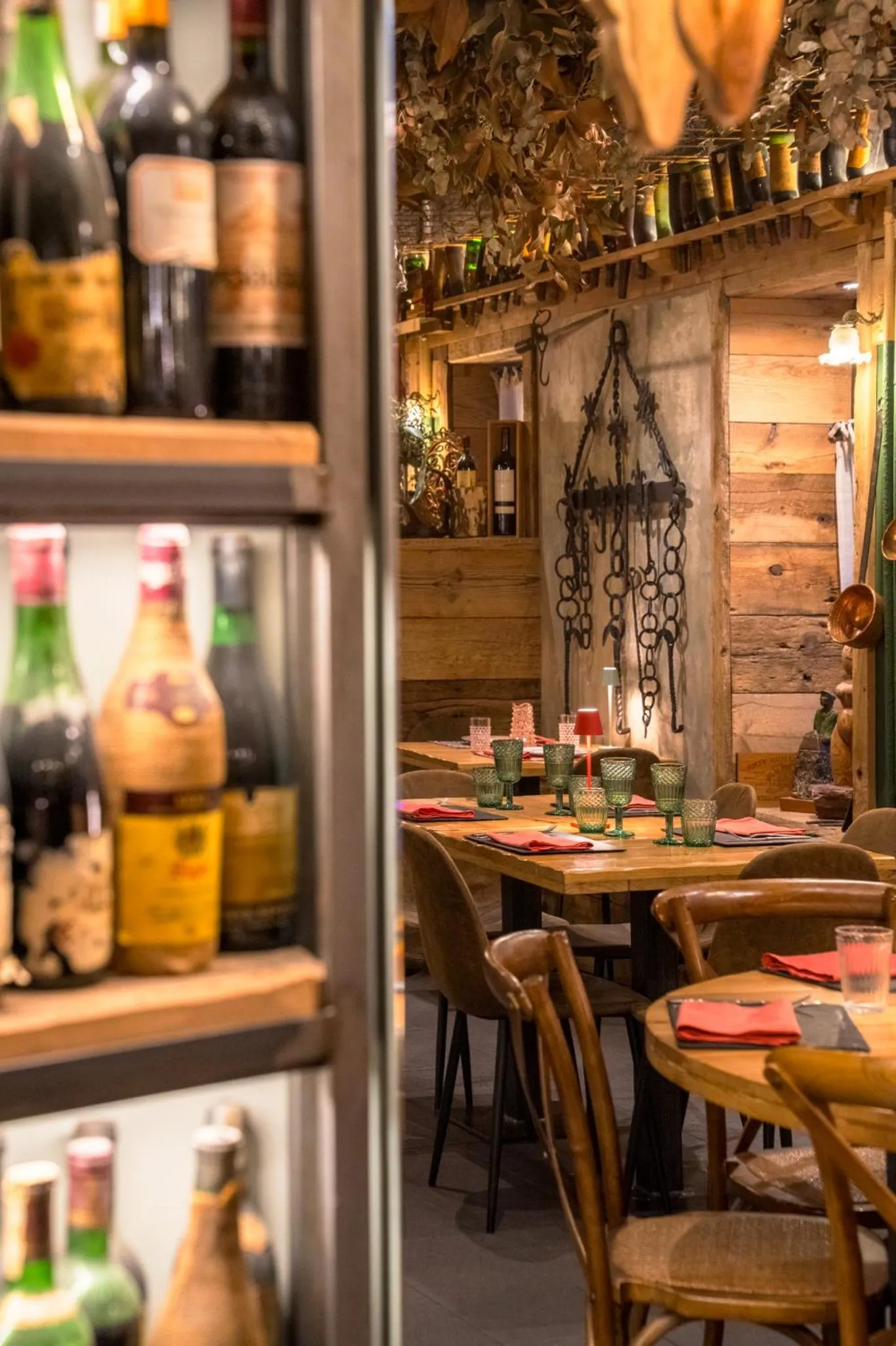 Restaurant/places to eat in Hotel Aran La Abuela