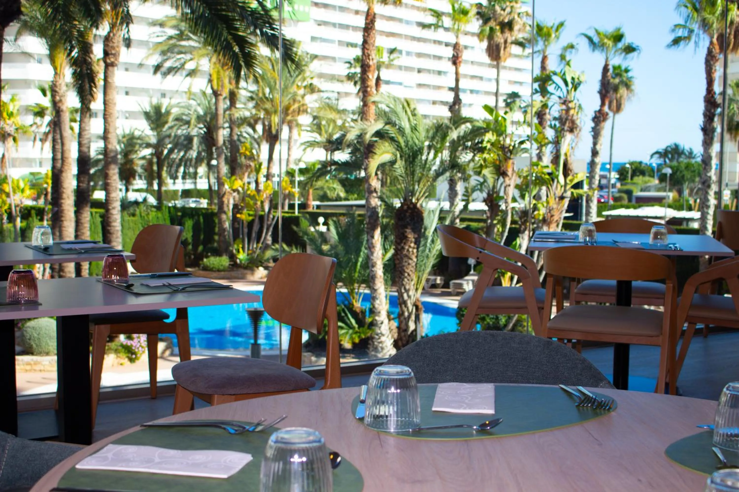 Restaurant/places to eat in AR Diamante Beach & SPA Hotel 4 SUP