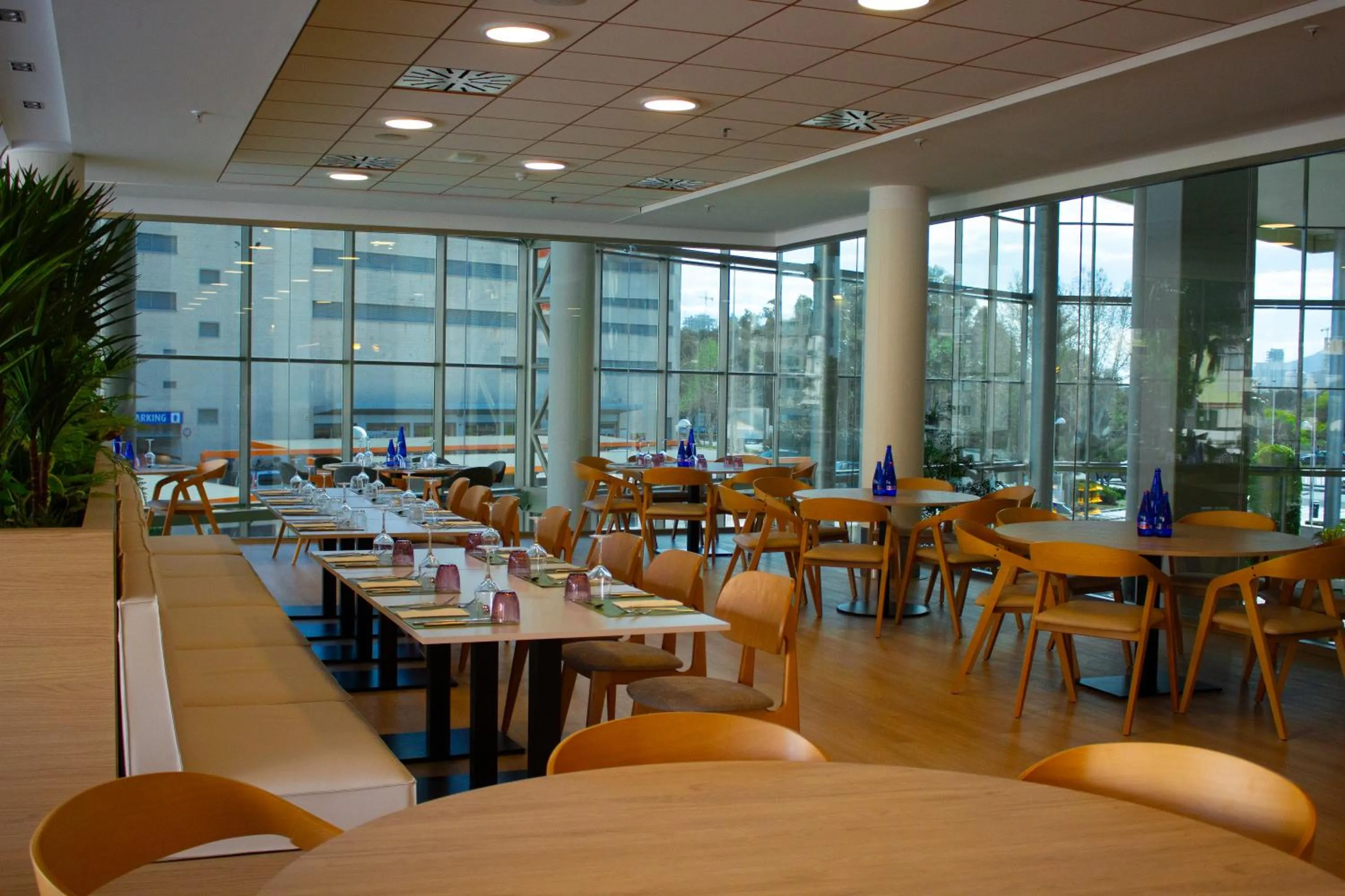 Restaurant/places to eat in AR Diamante Beach & SPA Hotel 4 SUP