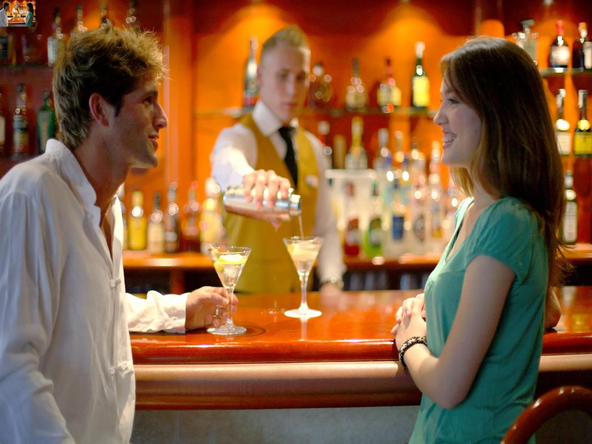 Lounge or bar in AR Roca Esmeralda & SPA Hotel