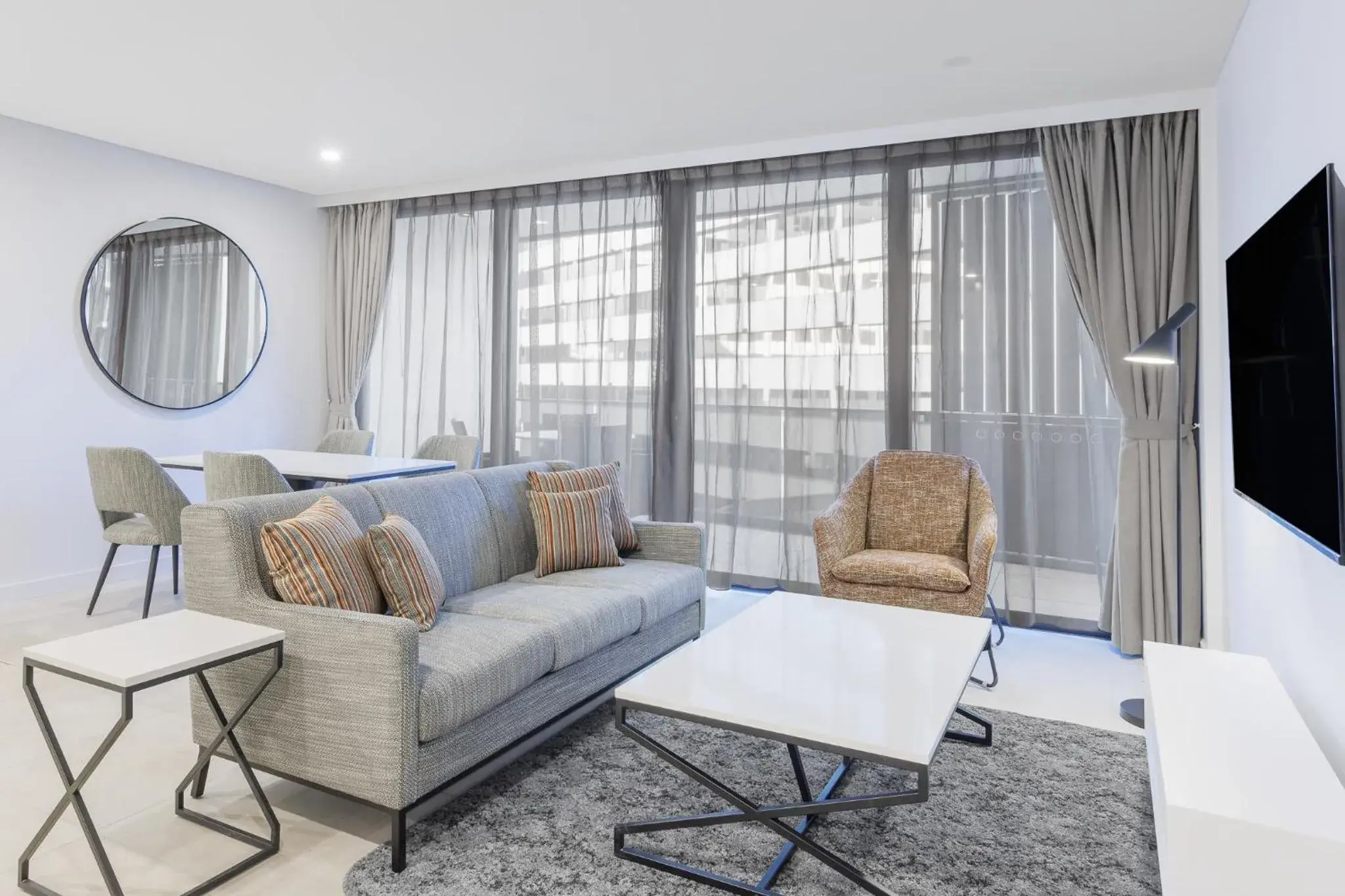Three Bedroom Suite in Meriton Suites Canberra Three Bedroom Suite in Meriton Suites Canberra
