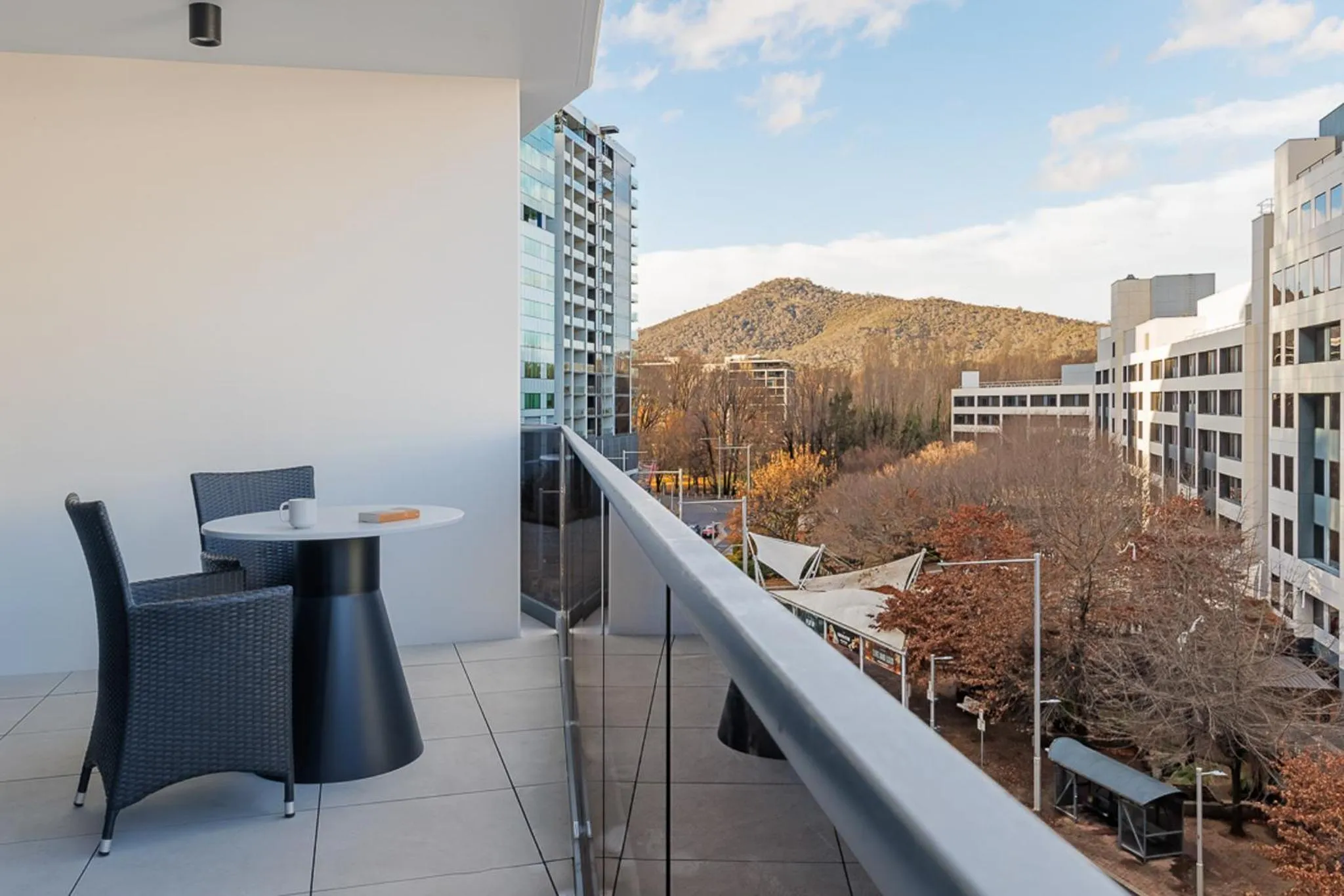 Balcony/Terrace in Meriton Suites Canberra