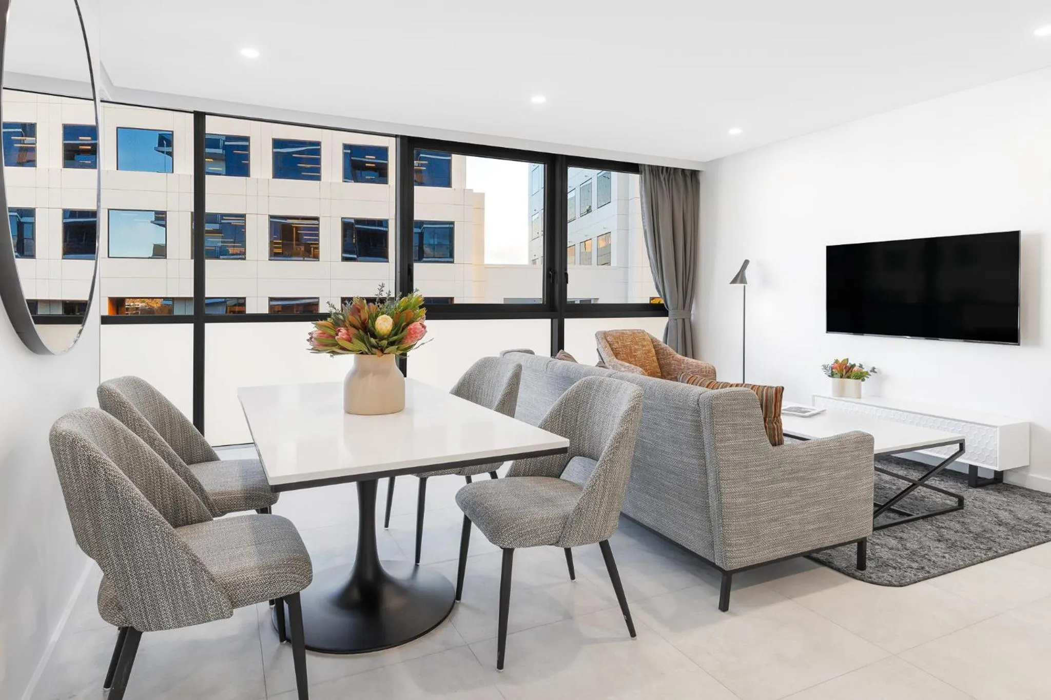 Dining area in Meriton Suites Canberra