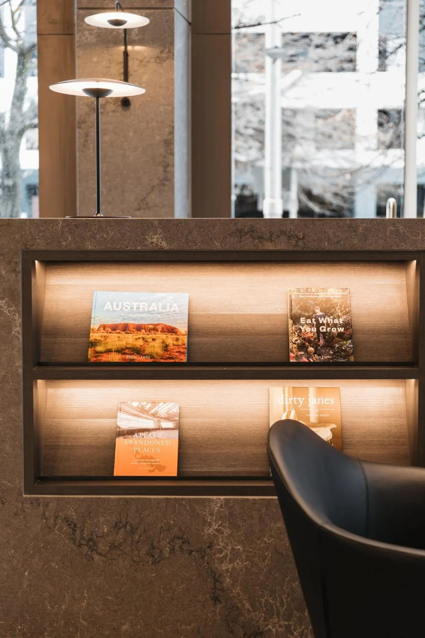 Lobby or reception in Meriton Suites Canberra