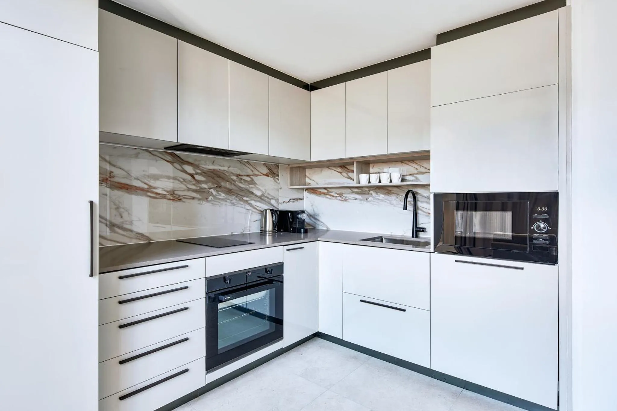kitchen in Meriton Suites Canberra
