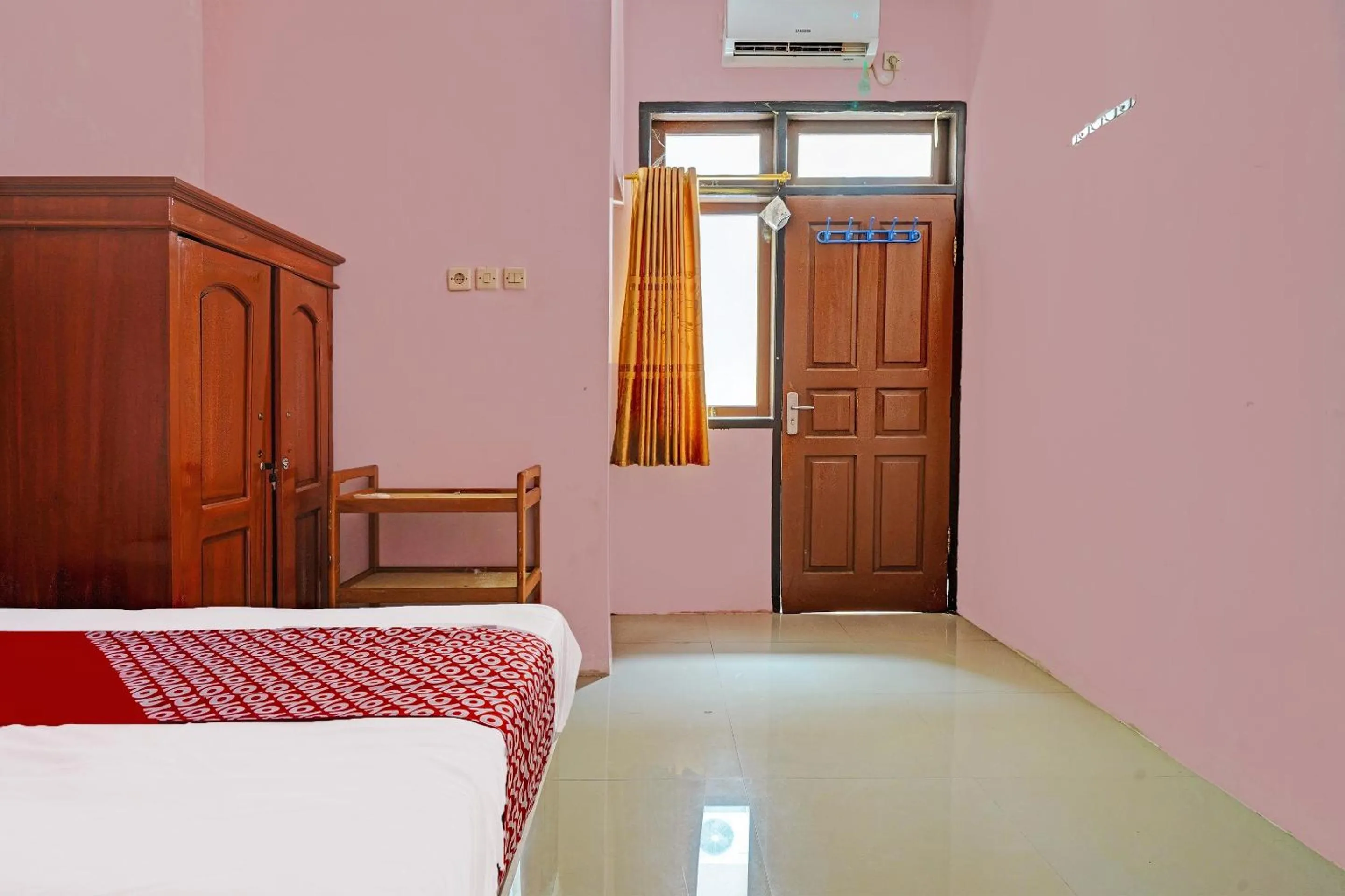 Bedroom, Bed in OYO 92062 Pondok Aurel Wahidin