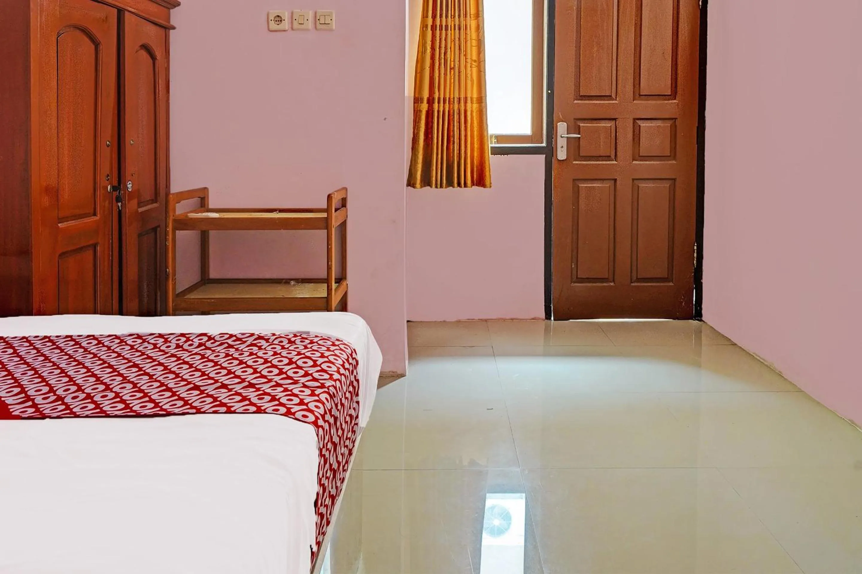 Bedroom, Bed in OYO 92062 Pondok Aurel Wahidin
