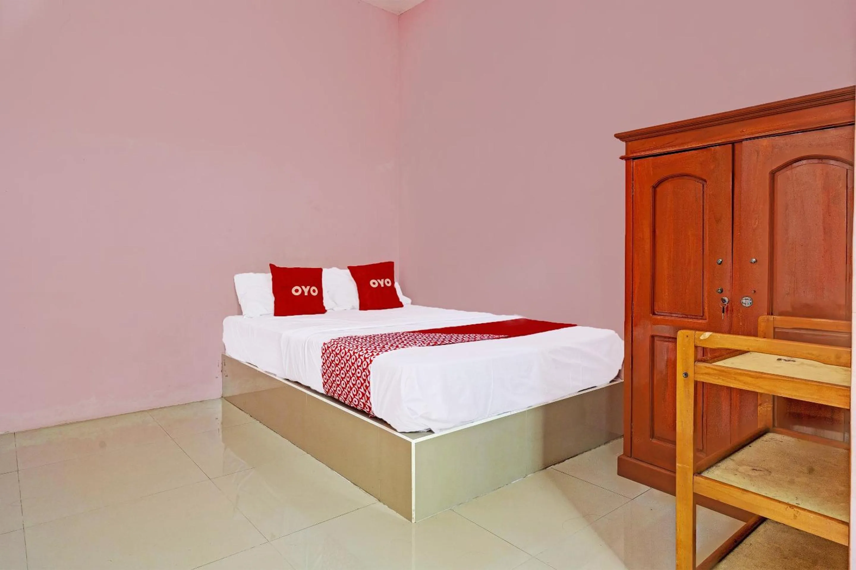 Bedroom, Bed in OYO 92062 Pondok Aurel Wahidin