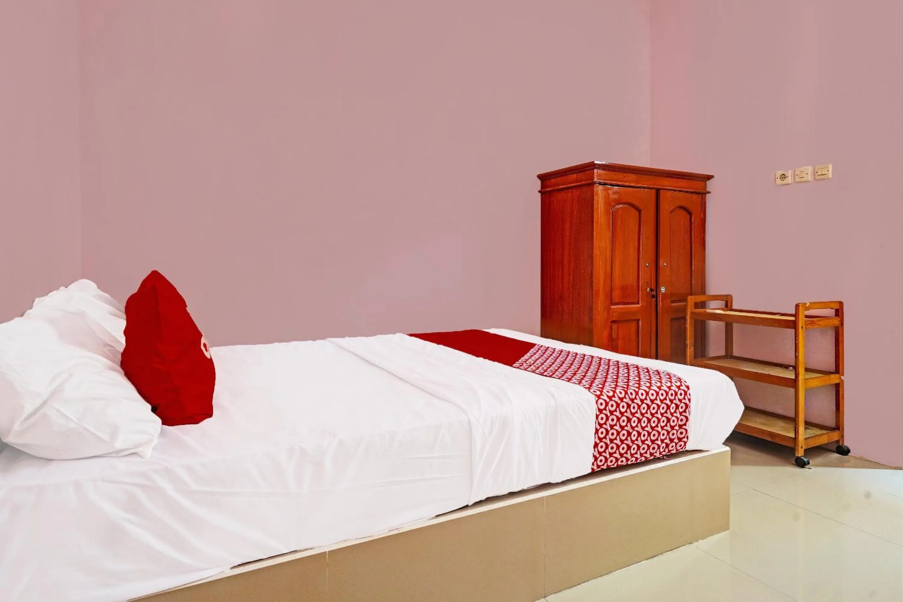 Bedroom, Bed in OYO 92062 Pondok Aurel Wahidin