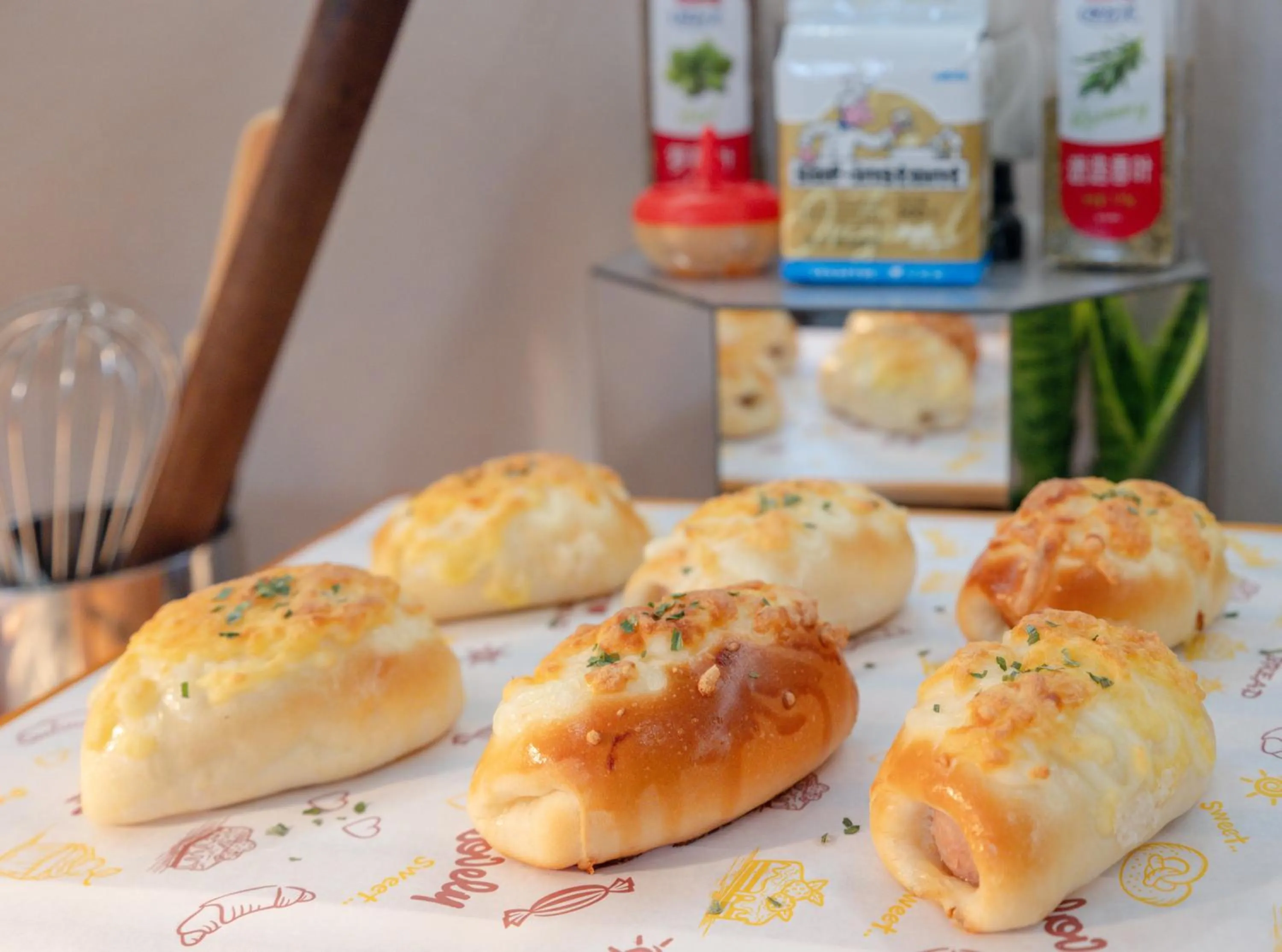 Restaurant/places to eat in Suning Universal Hotel ALL-SUITES