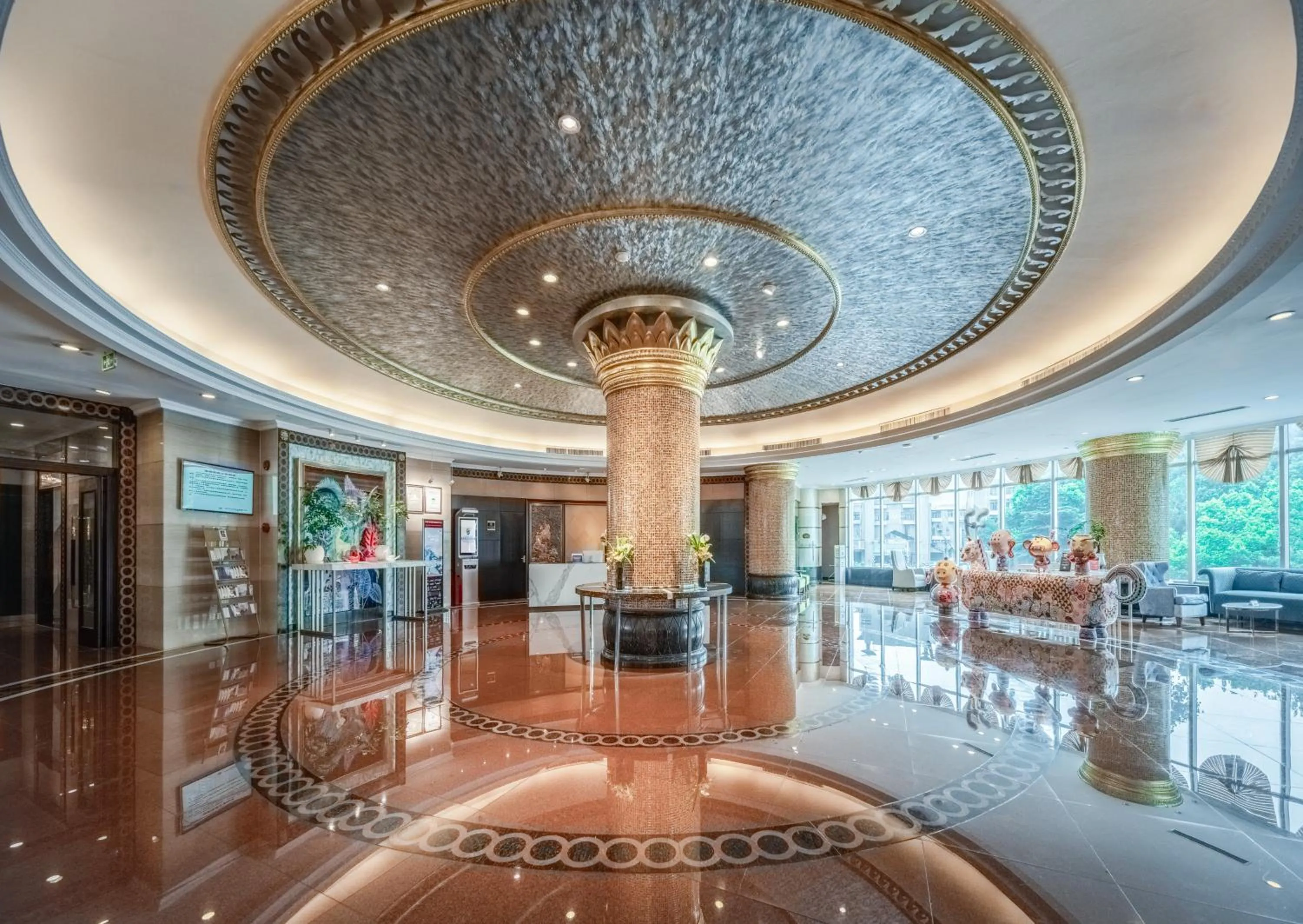 Lobby or reception in Suning Universal Hotel ALL-SUITES