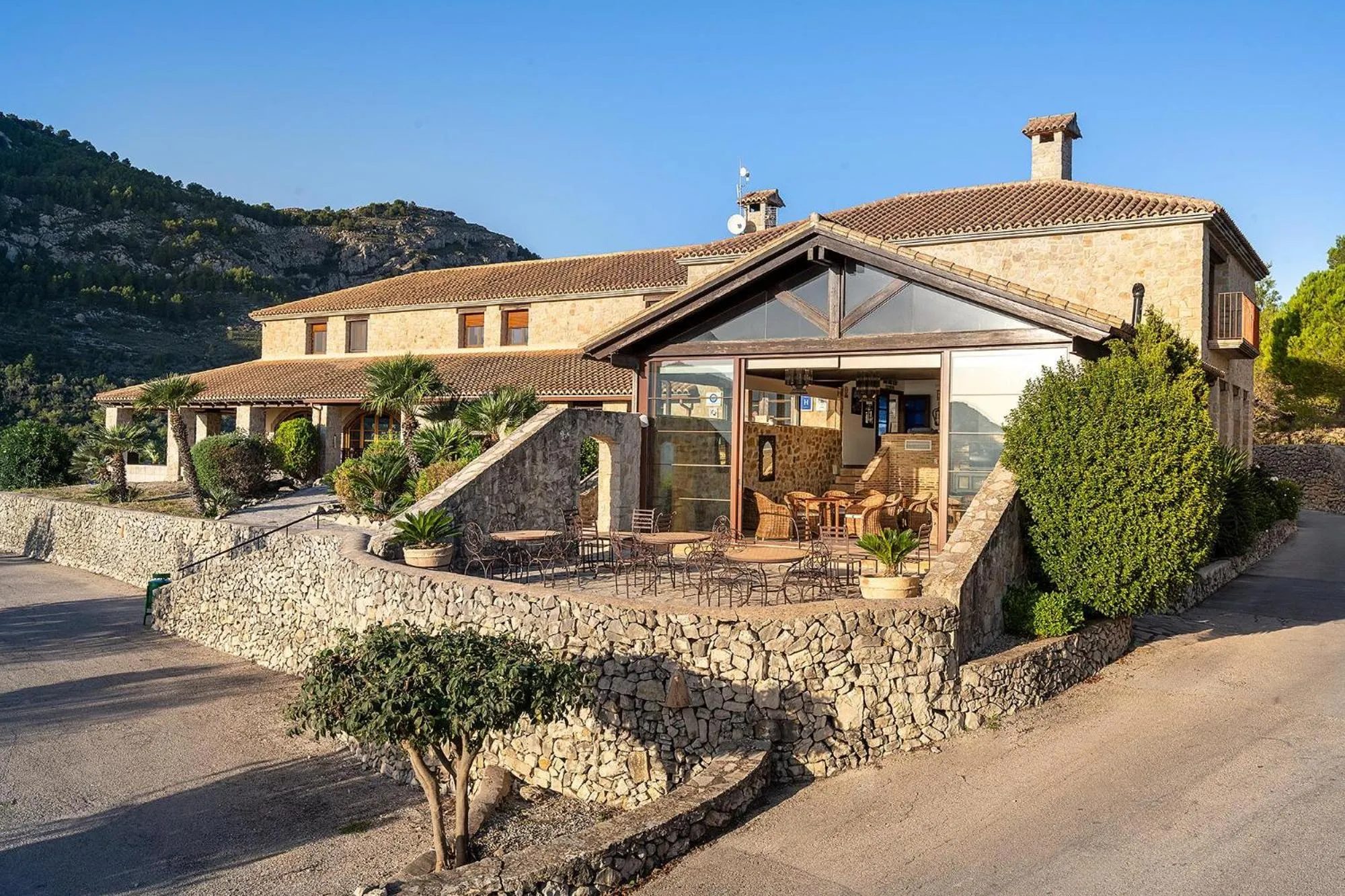 Property building in Hotel Alahuar